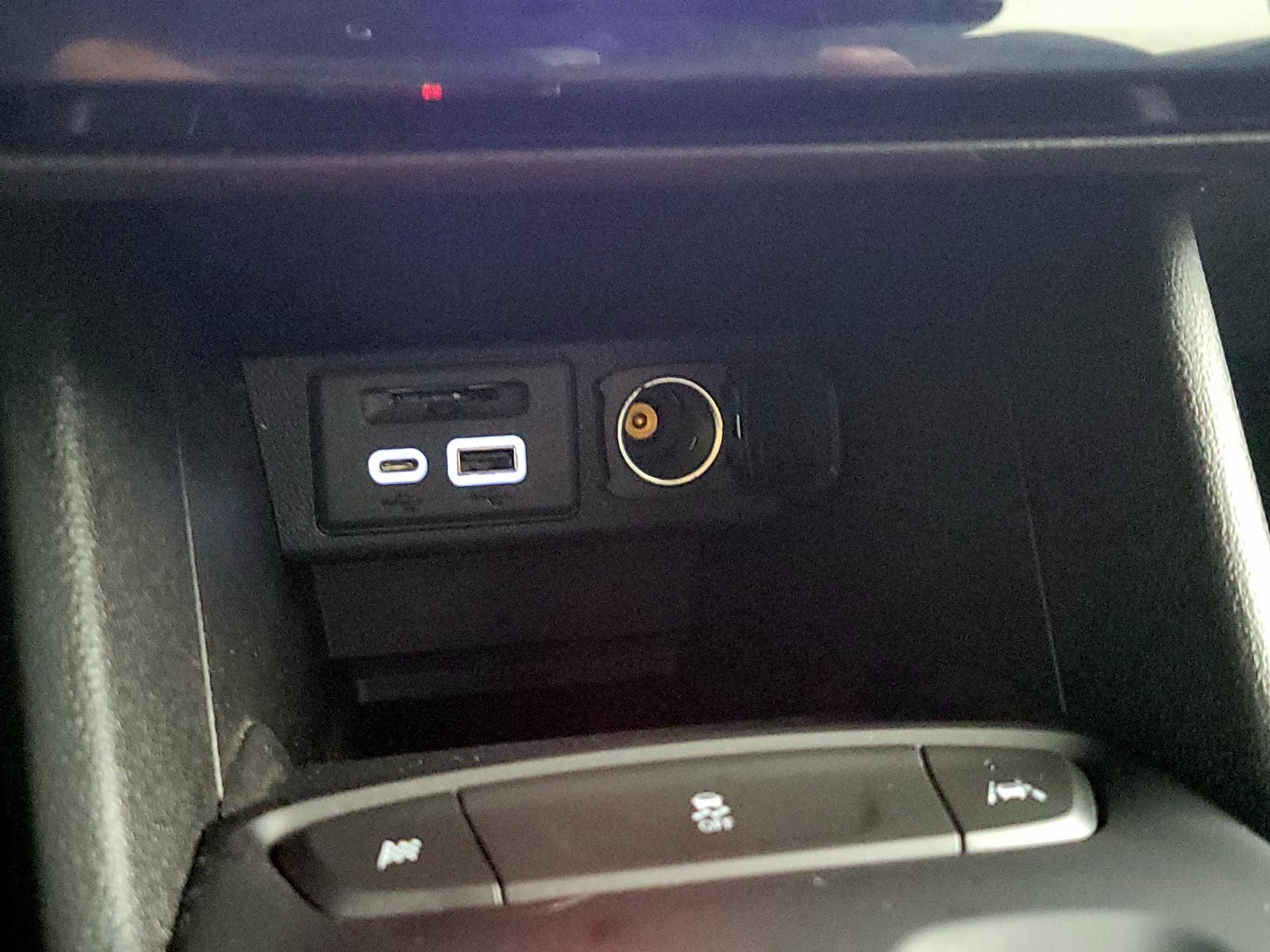 Thumbnail: 2022 Chevrolet Bolt EV - 18