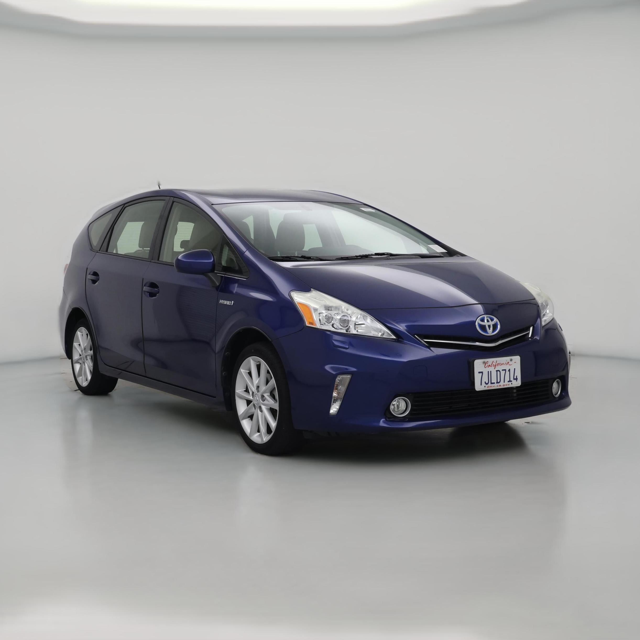 Thumbnail: 2014 Toyota Prius v - 1