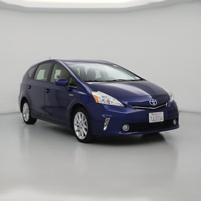 2014 Toyota Prius v Five