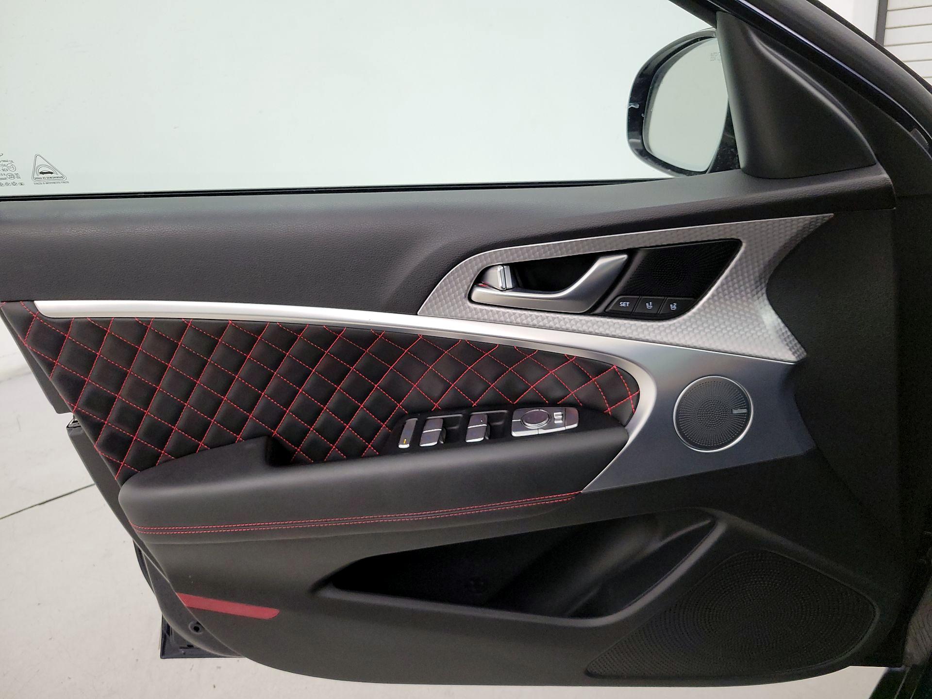 Thumbnail: 2023 Genesis G70 - 12