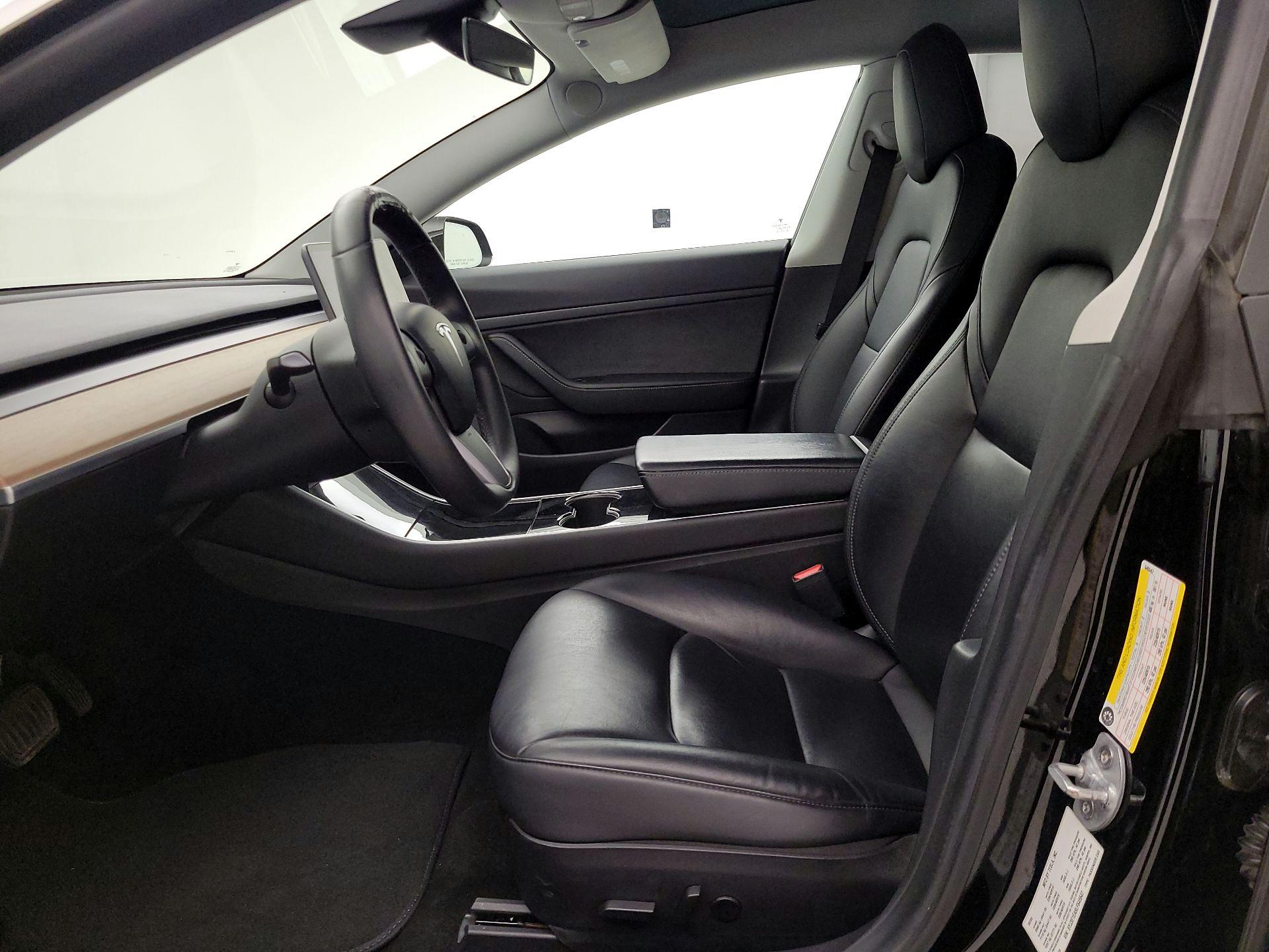 Thumbnail: 2020 Tesla Model 3 - 11