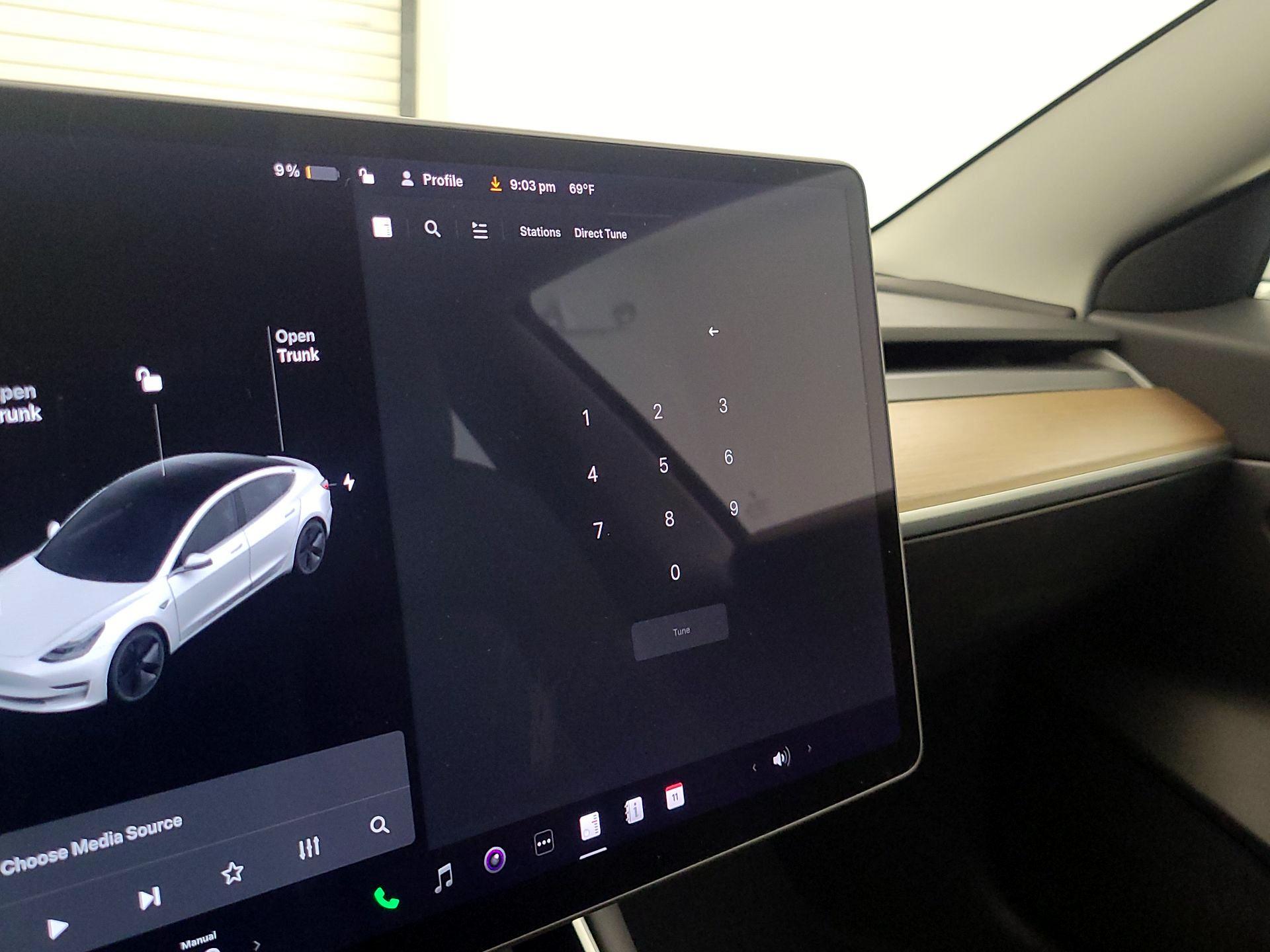 Thumbnail: 2020 Tesla Model 3 - 15