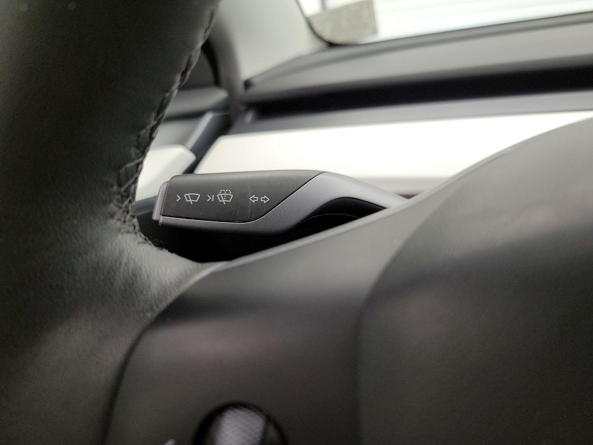 Thumbnail: 2023 Tesla Model 3 - 13