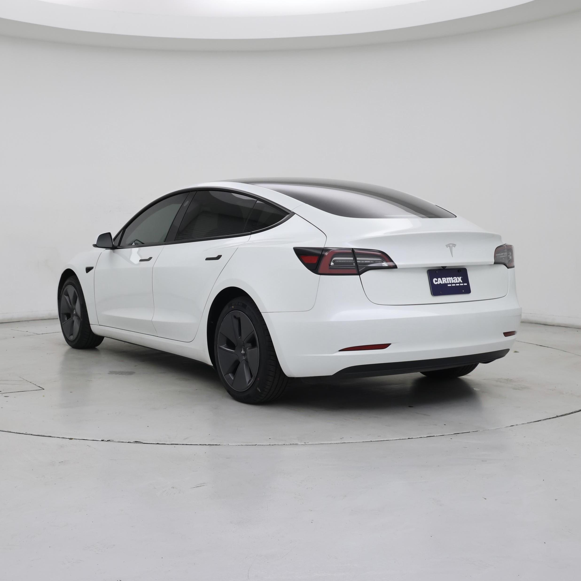 Thumbnail: 2023 Tesla Model 3 - 2