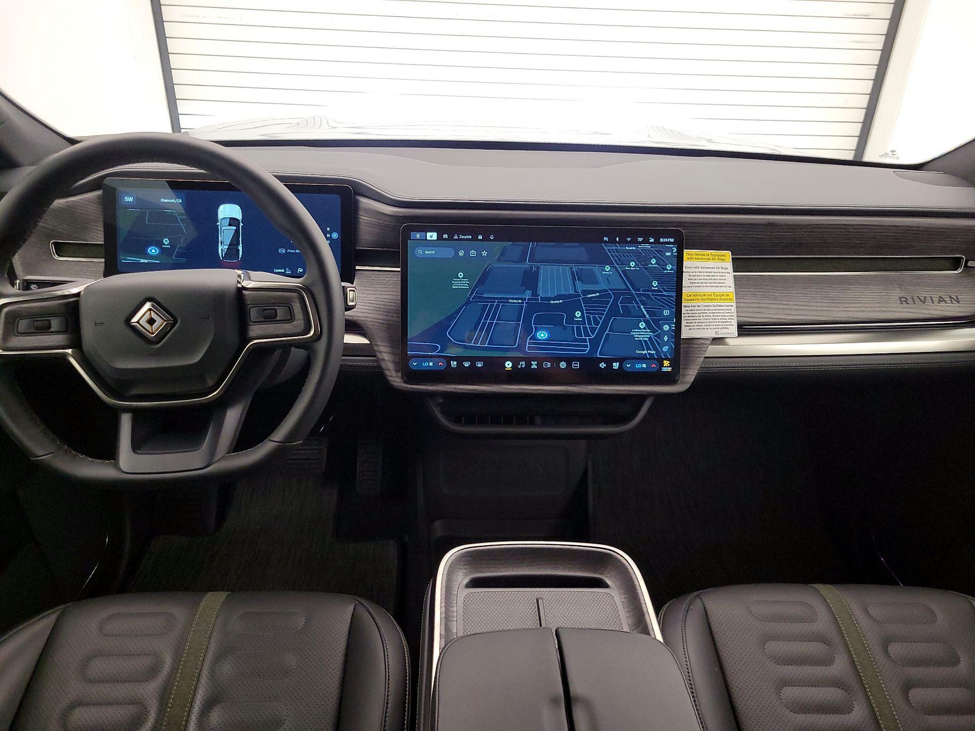 Thumbnail: 2026 Rivian R1S - 9