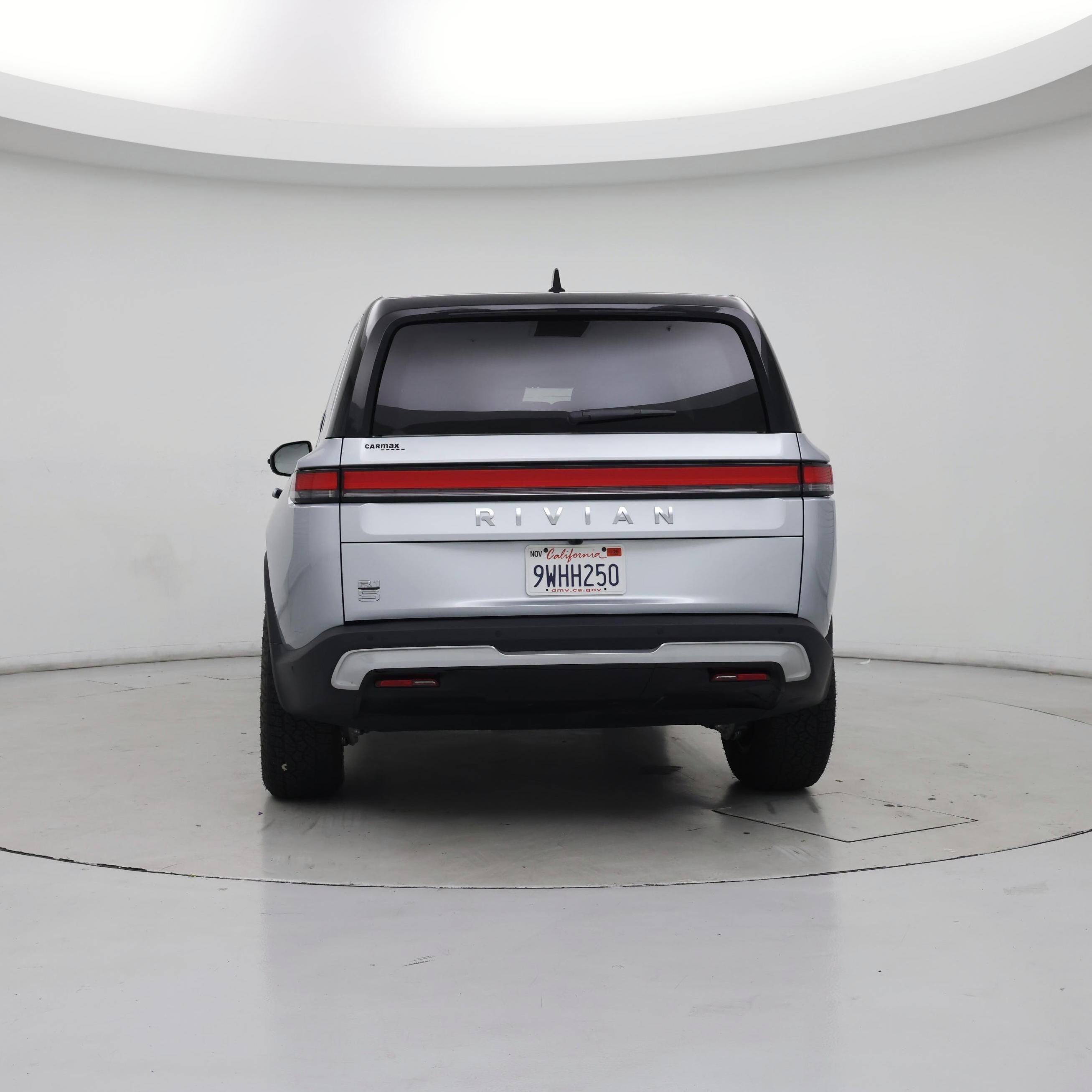 Thumbnail: 2026 Rivian R1S - 6