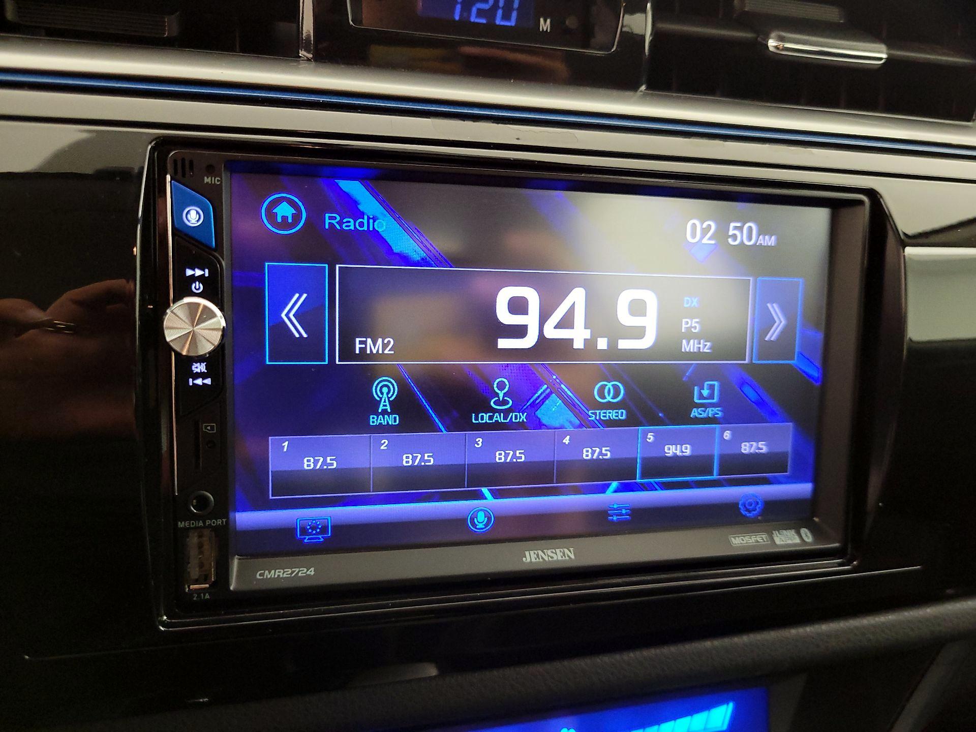 Thumbnail: 2014 Toyota Corolla - 15