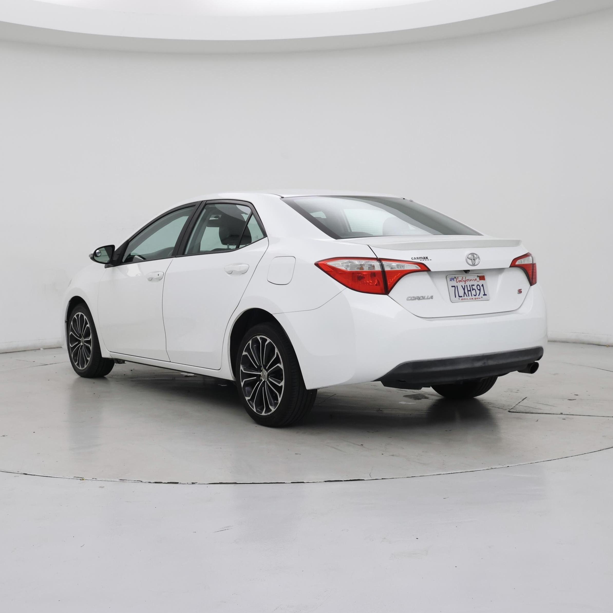 Thumbnail: 2014 Toyota Corolla - 2