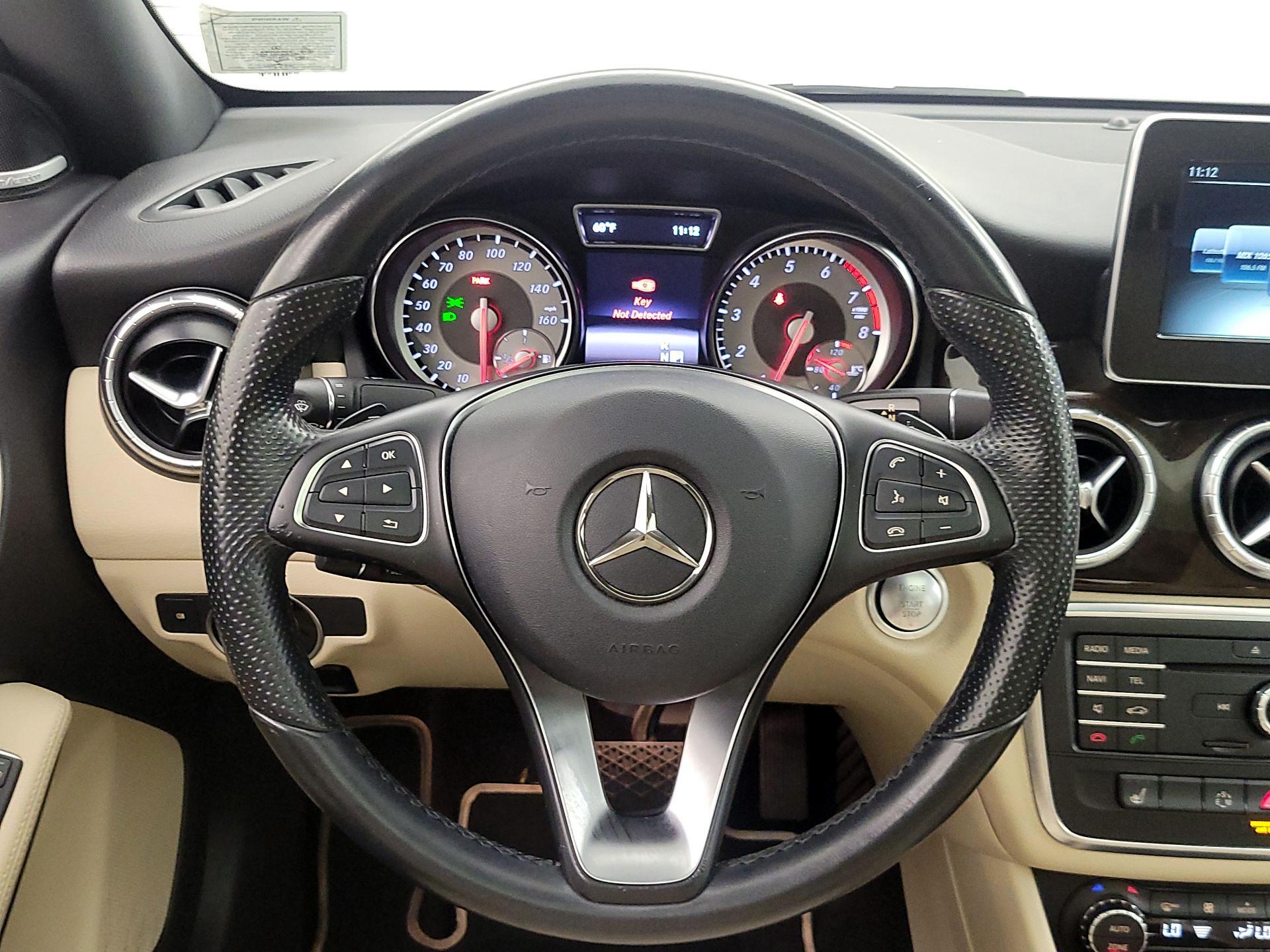 Thumbnail: 2015 Mercedes-Benz CLA - 10