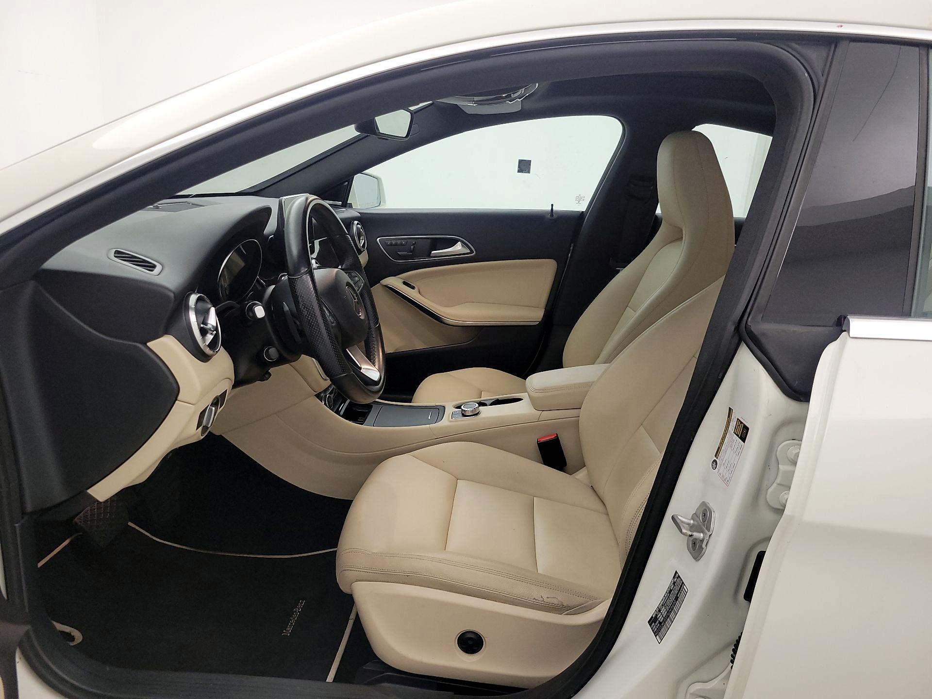 Thumbnail: 2015 Mercedes-Benz CLA - 11