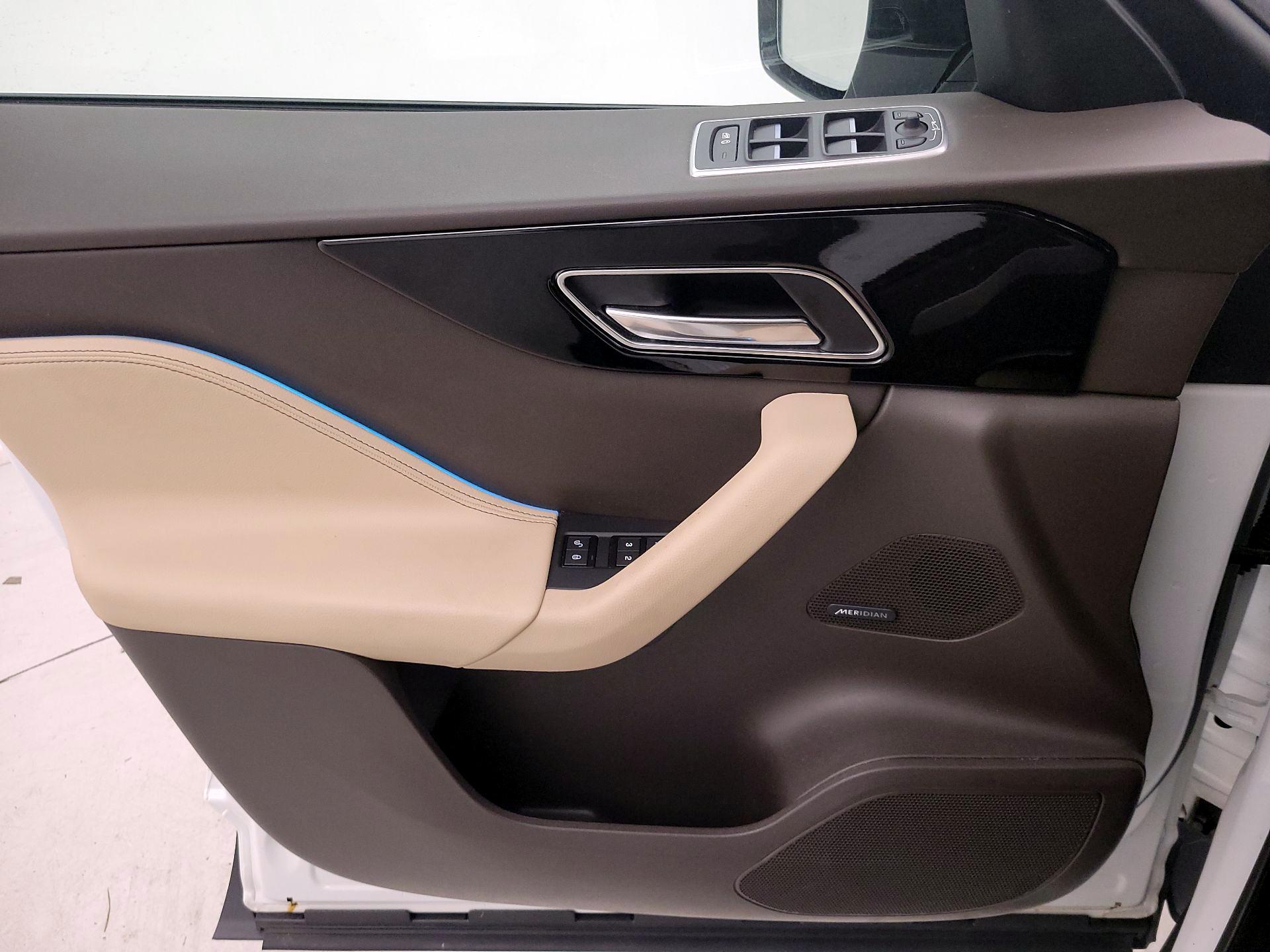 Thumbnail: 2018 Jaguar F-Pace - 12