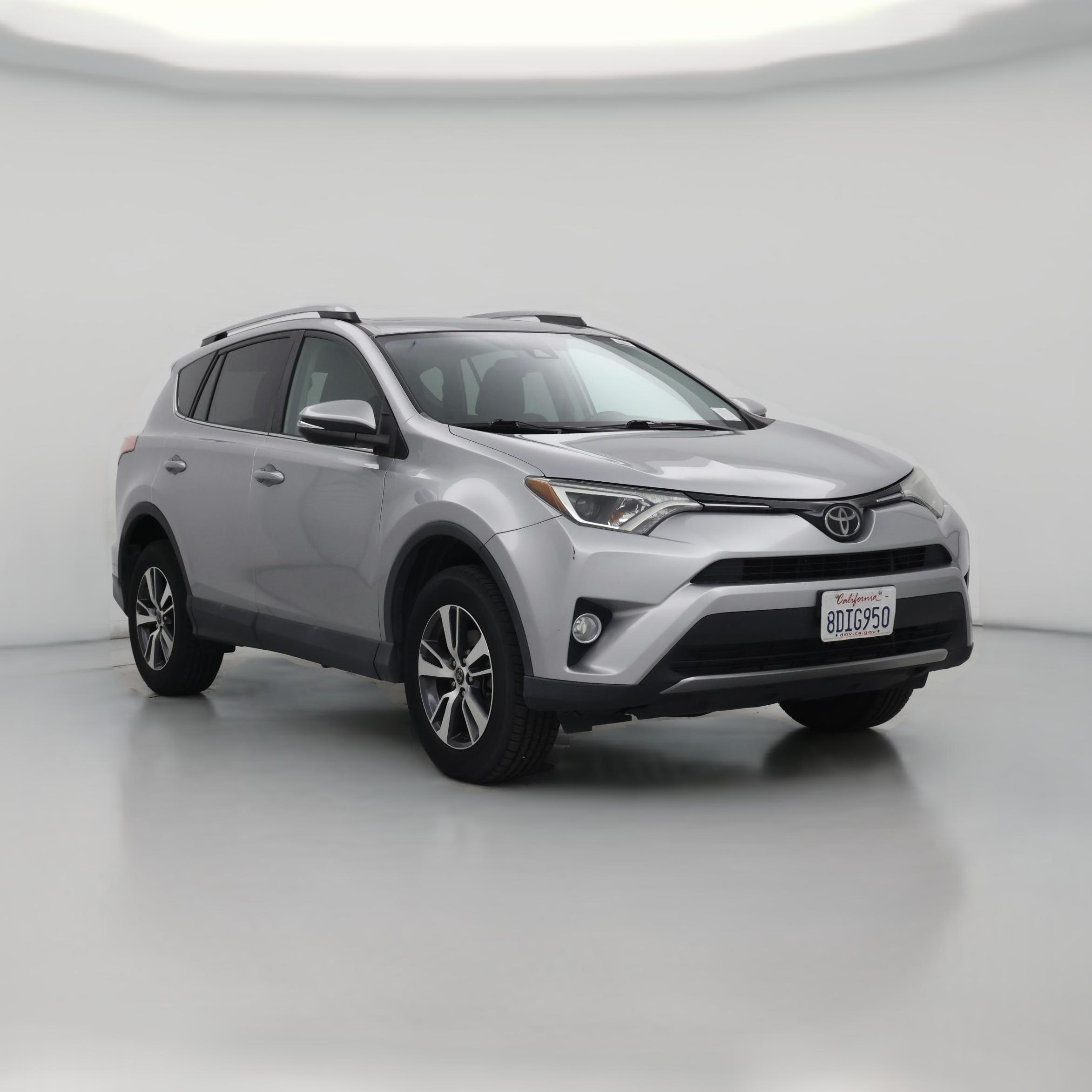 Thumbnail: 2018 Toyota RAV4 - 1