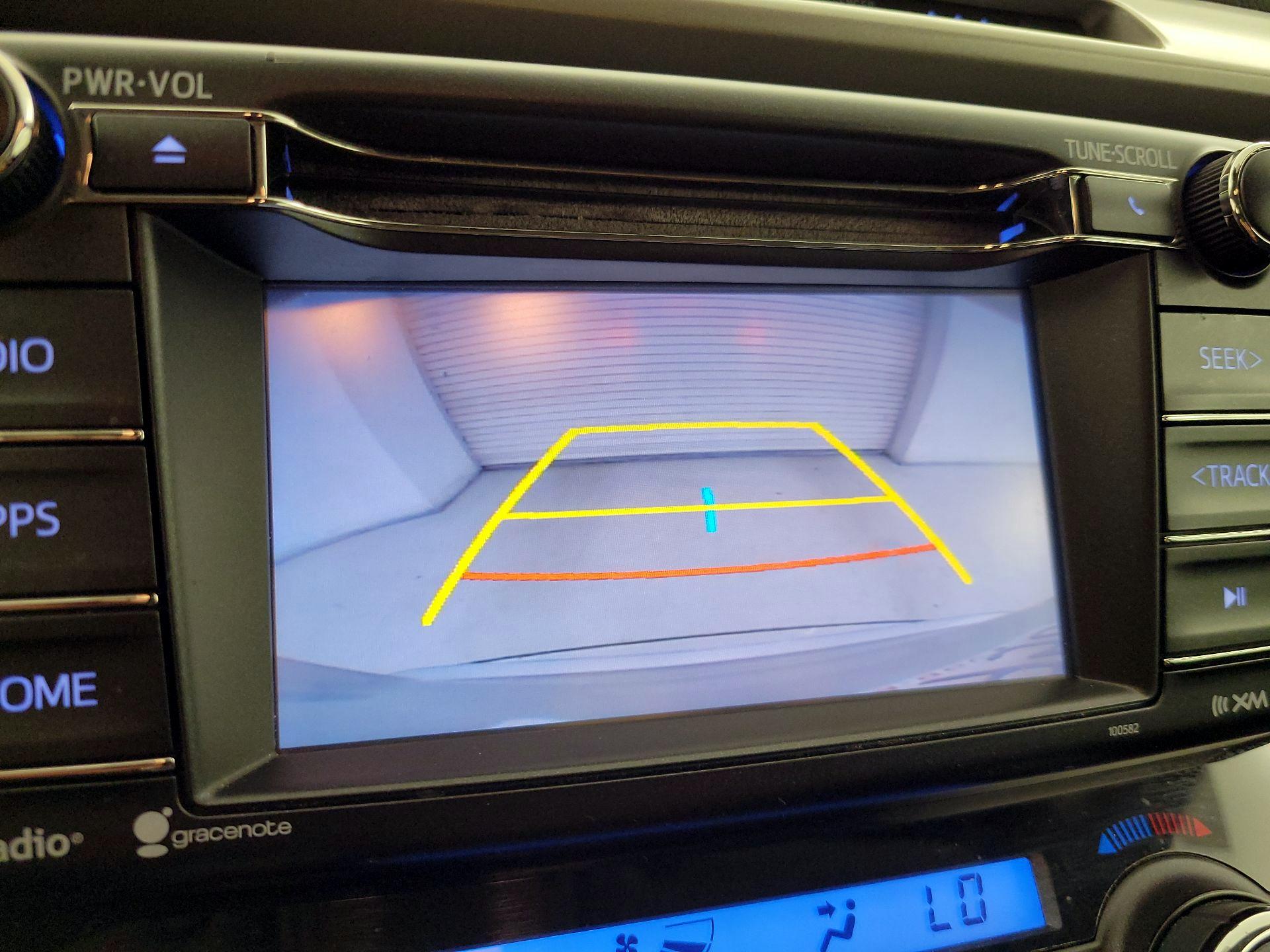 Thumbnail: 2018 Toyota RAV4 - 14