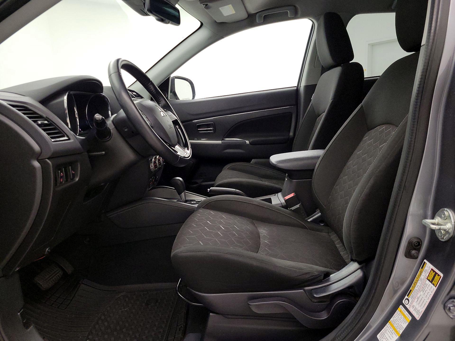 Thumbnail: 2020 Mitsubishi Outlander Sport - 11