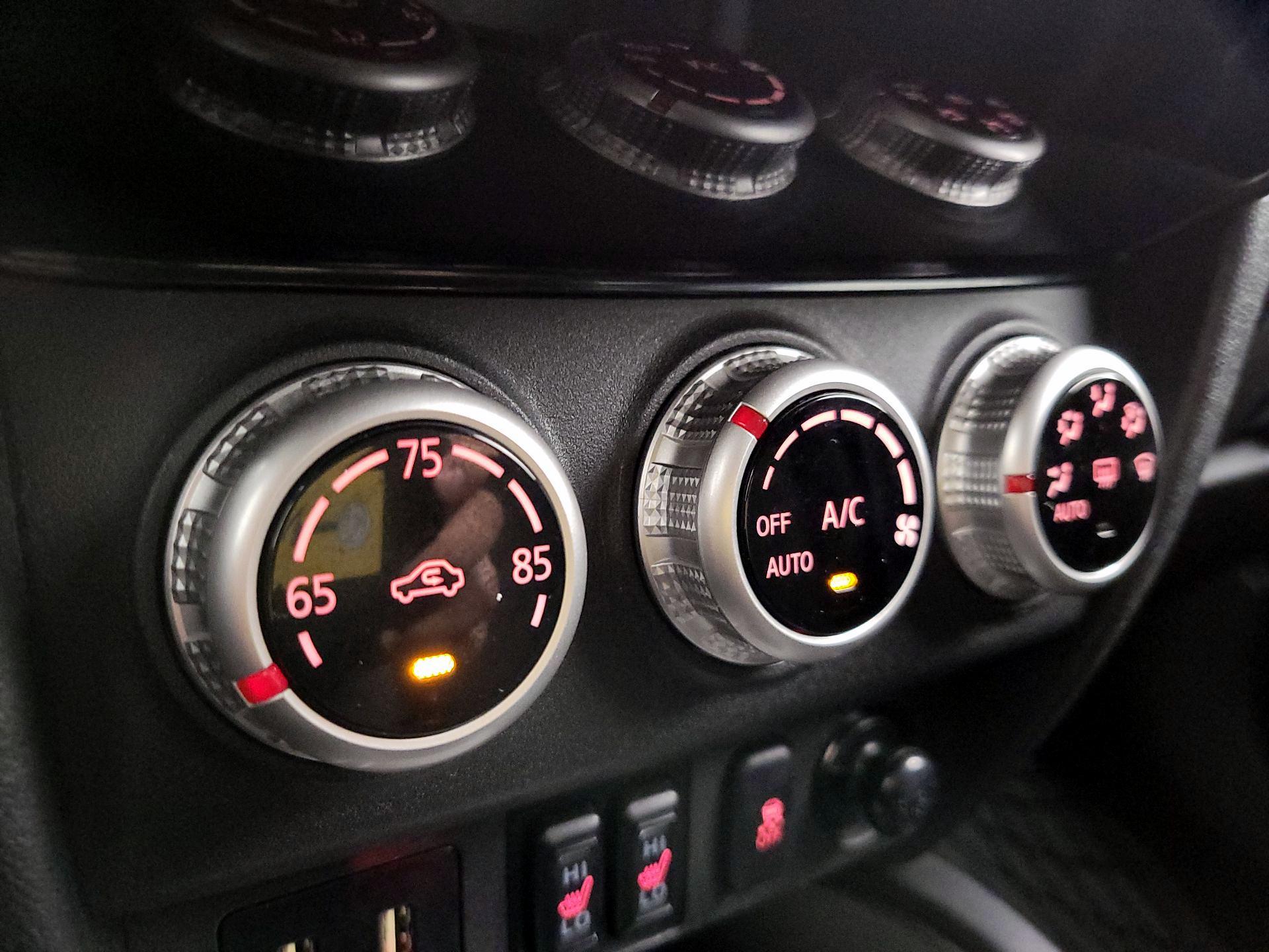 Thumbnail: 2020 Mitsubishi Outlander Sport - 16