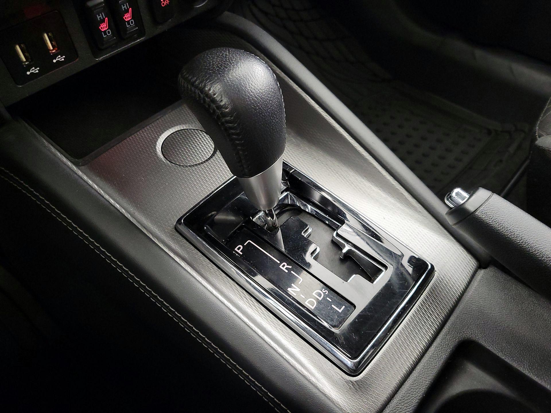 Thumbnail: 2020 Mitsubishi Outlander Sport - 17