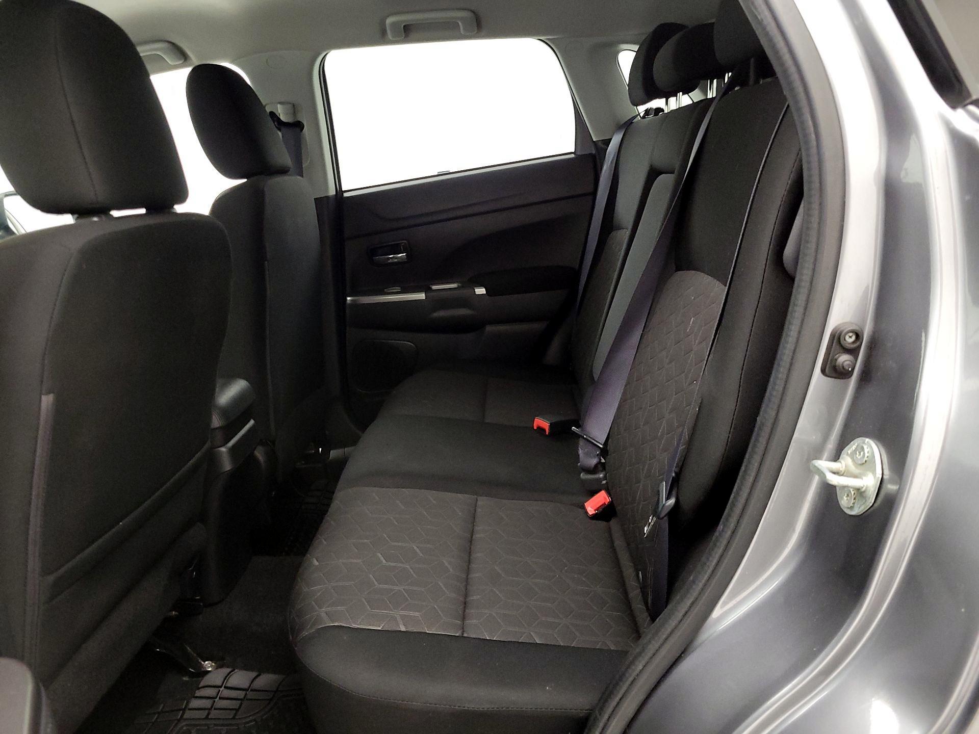 Thumbnail: 2020 Mitsubishi Outlander Sport - 19