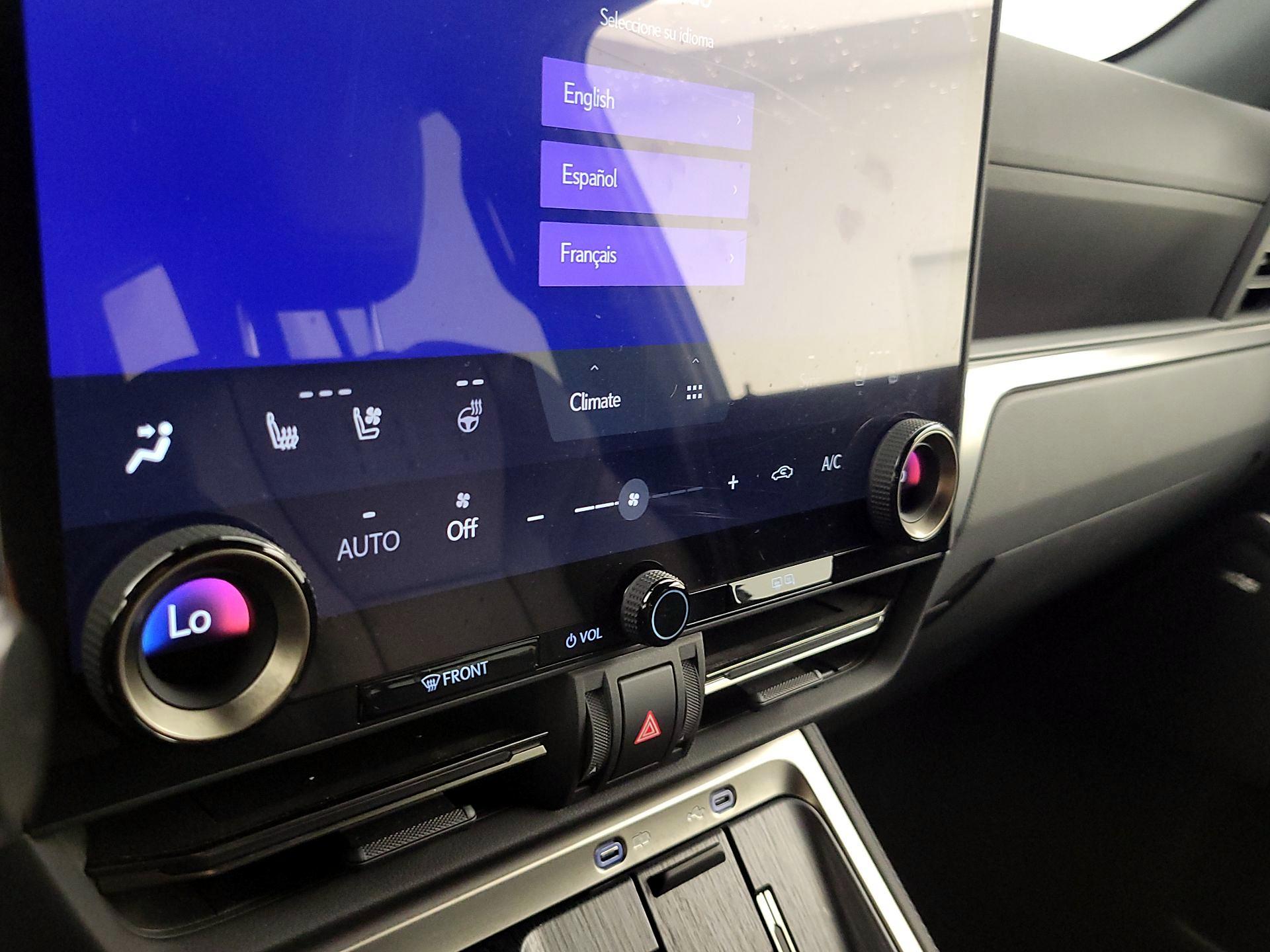 Thumbnail: 2024 Lexus GX - 16