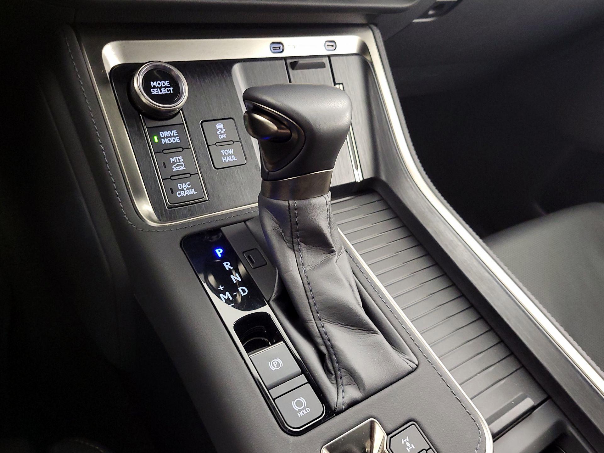 Thumbnail: 2024 Lexus GX - 17