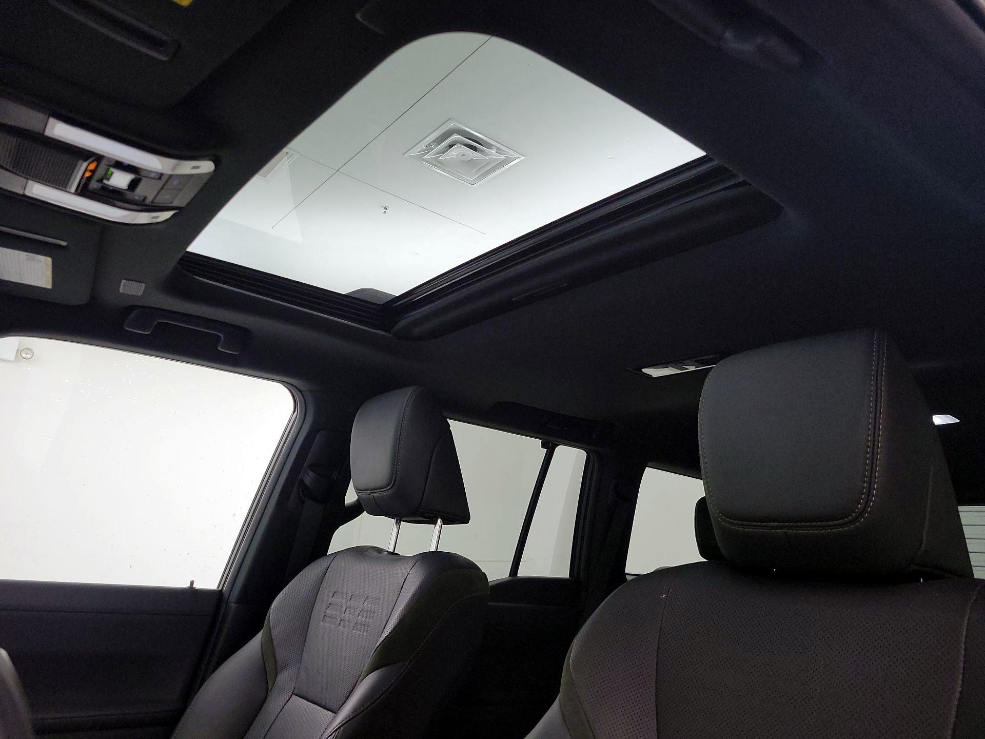 Thumbnail: 2024 Lexus GX - 18