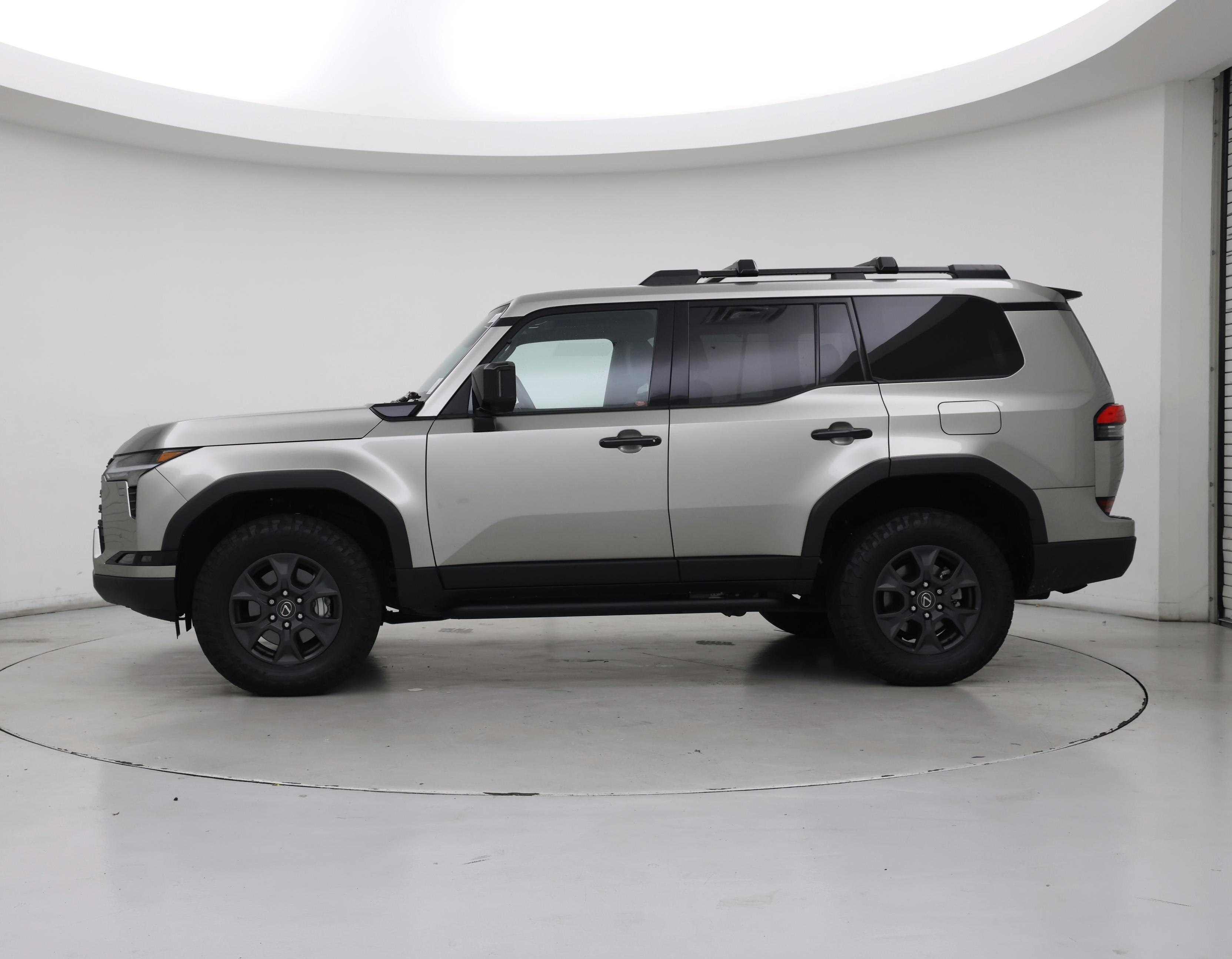 Thumbnail: 2024 Lexus GX - 3