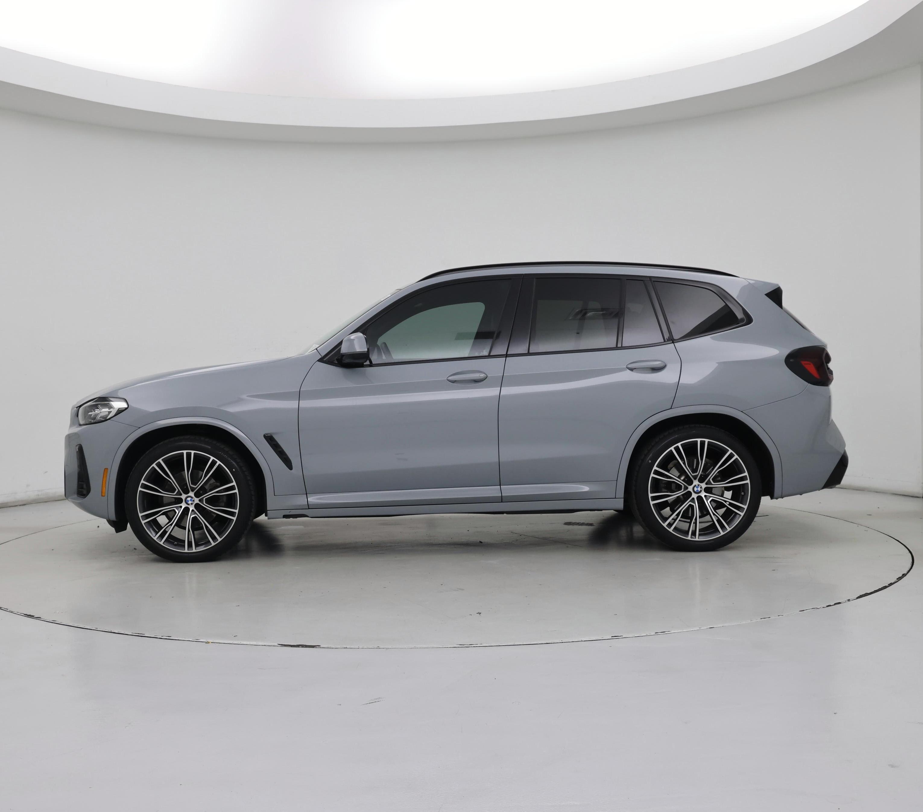 Thumbnail: 2022 BMW X3 - 3
