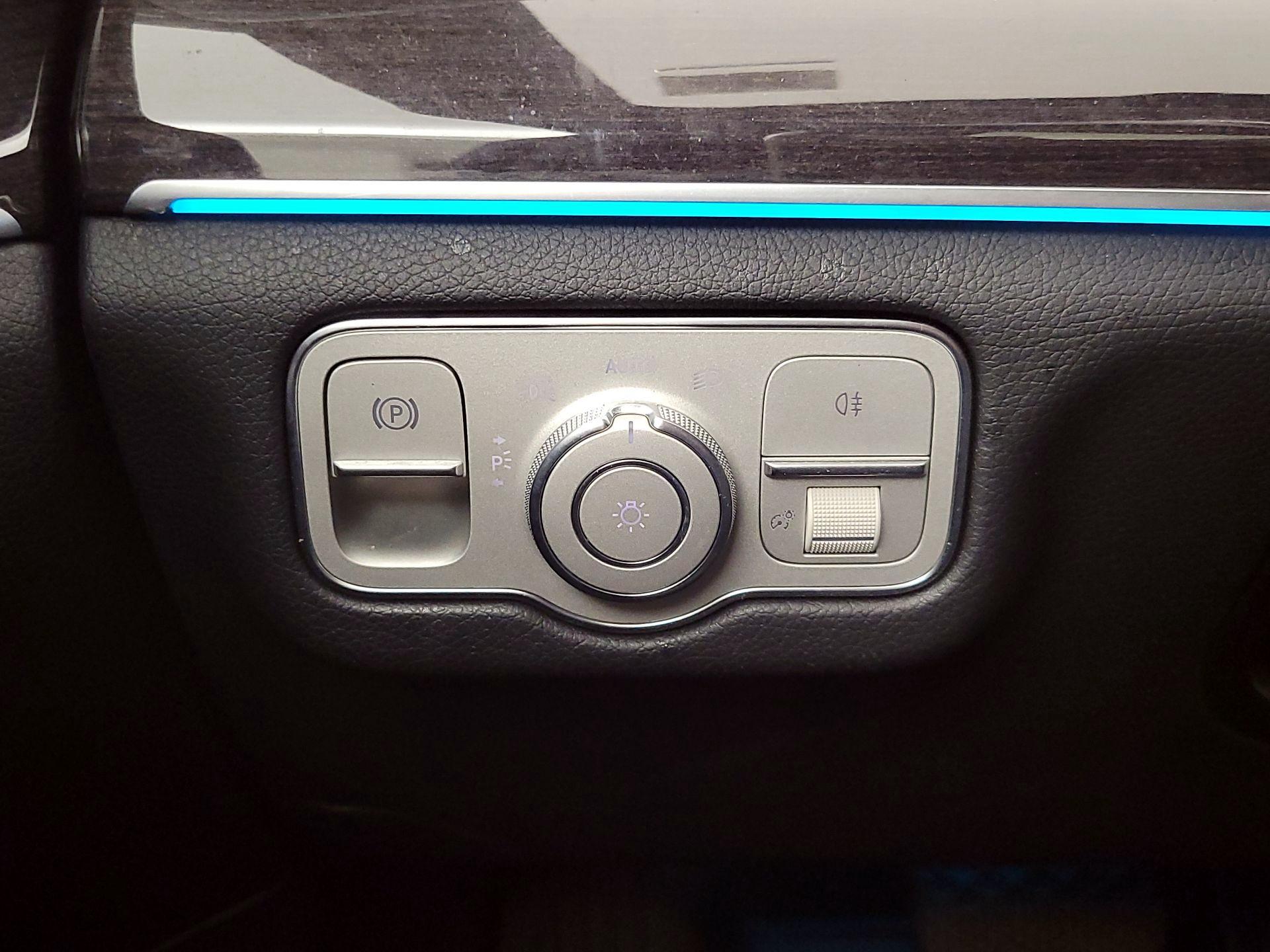 Thumbnail: 2020 Mercedes-Benz GLE - 13