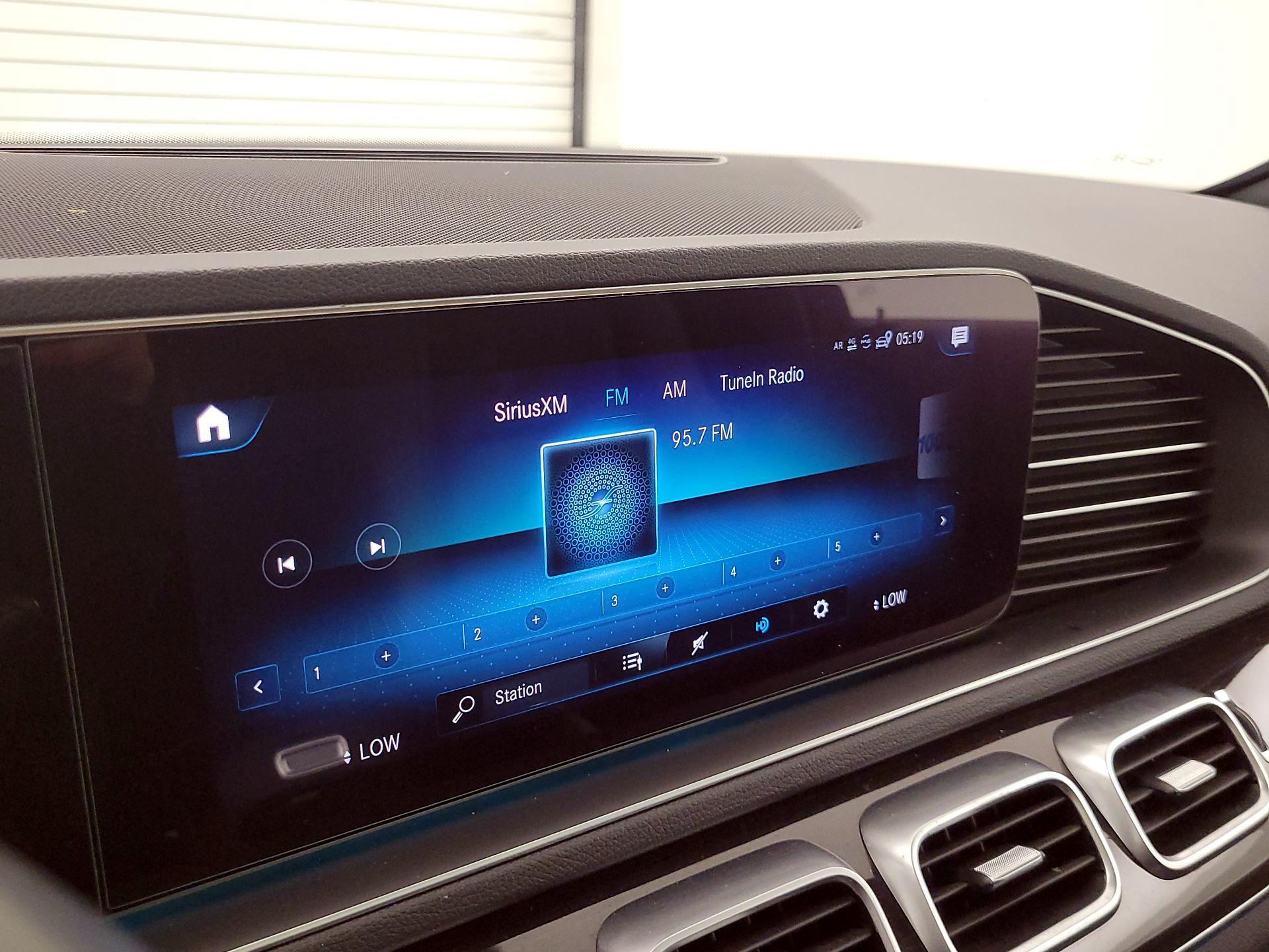 Thumbnail: 2020 Mercedes-Benz GLE - 16