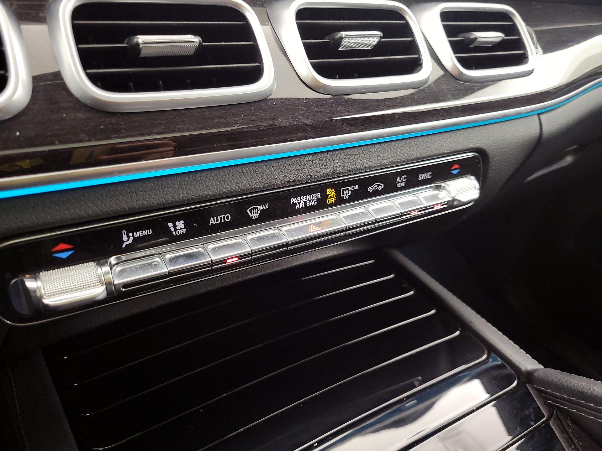 Thumbnail: 2020 Mercedes-Benz GLE - 17