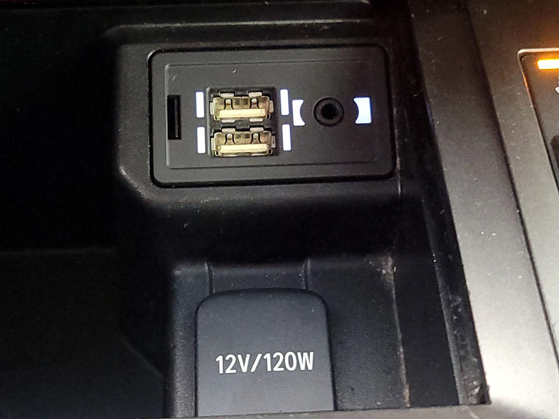 Thumbnail: 2016 Lexus GX - 19