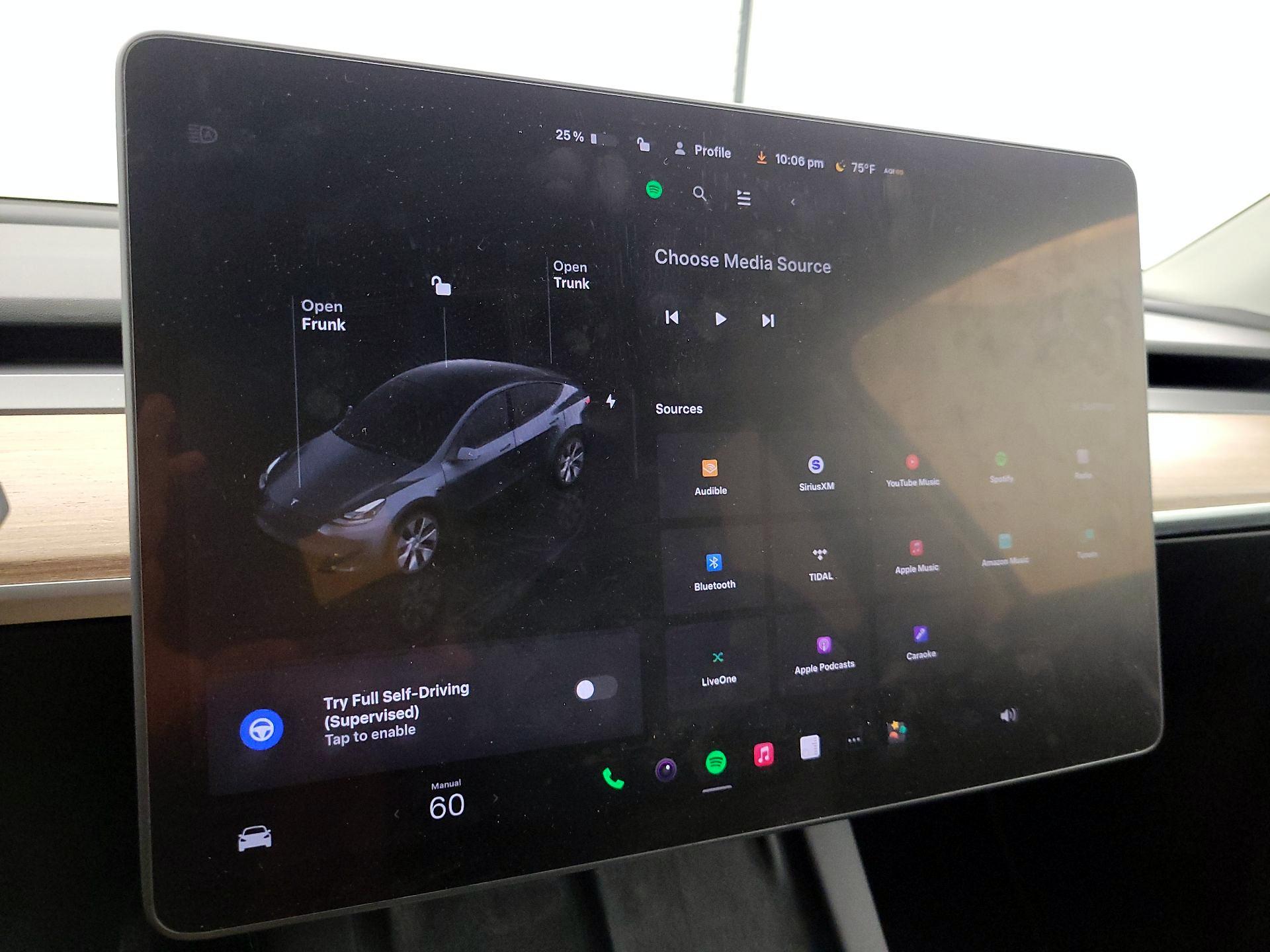 Thumbnail: 2023 Tesla Model Y - 14