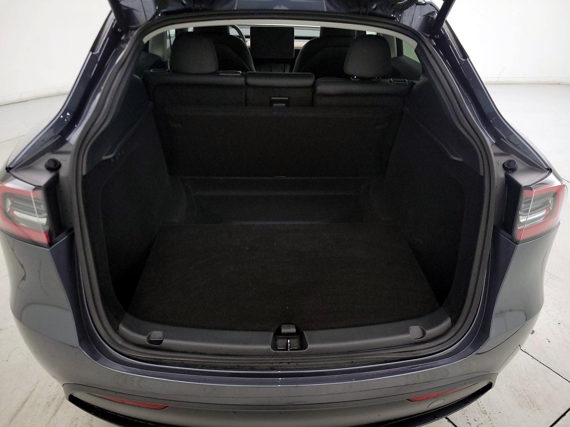 Thumbnail: 2023 Tesla Model Y - 19