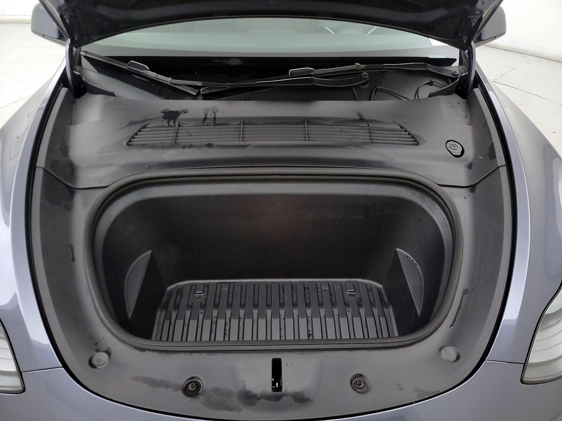 Thumbnail: 2023 Tesla Model Y - 20