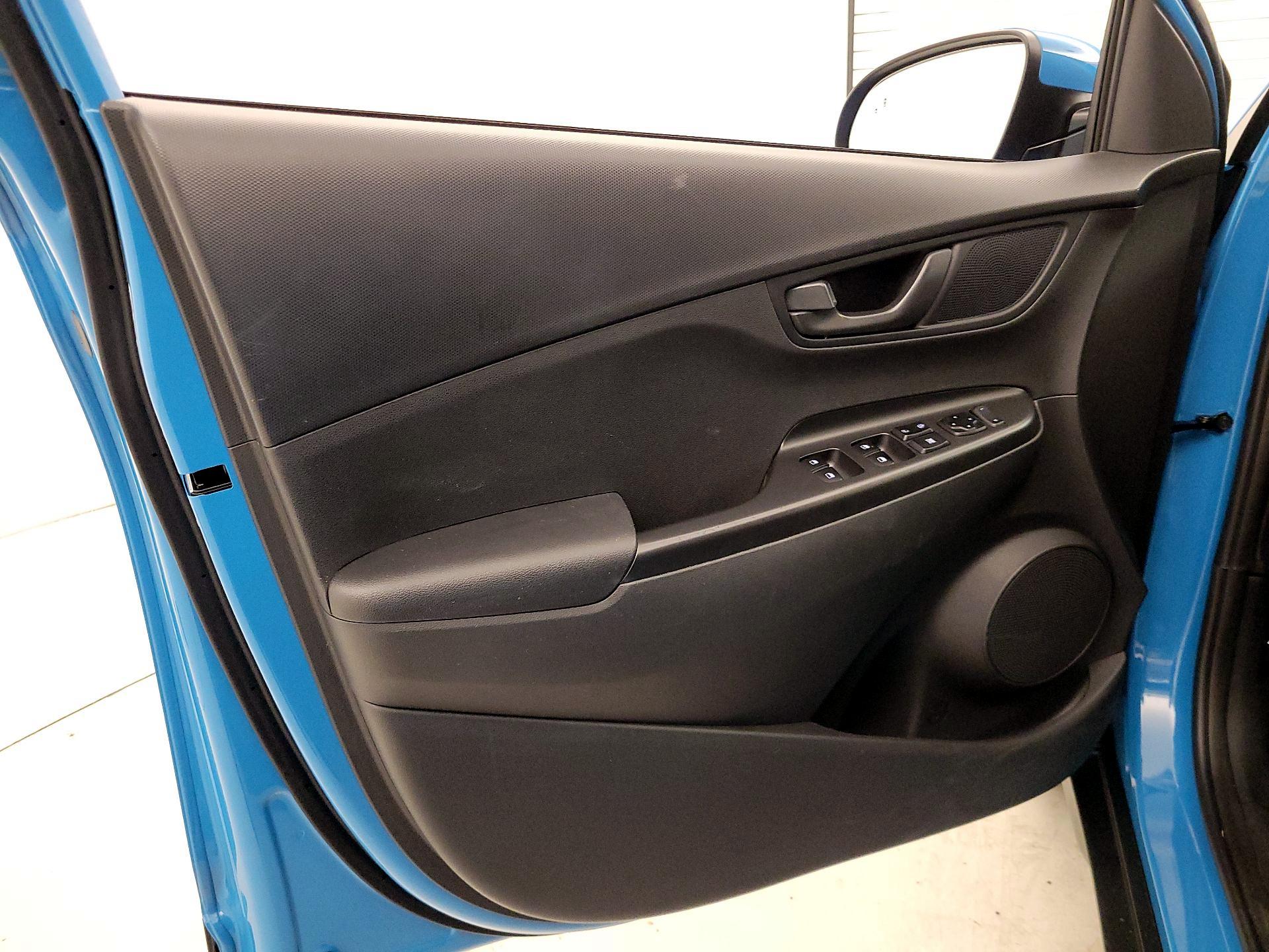 Thumbnail: 2022 Hyundai Kona - 12