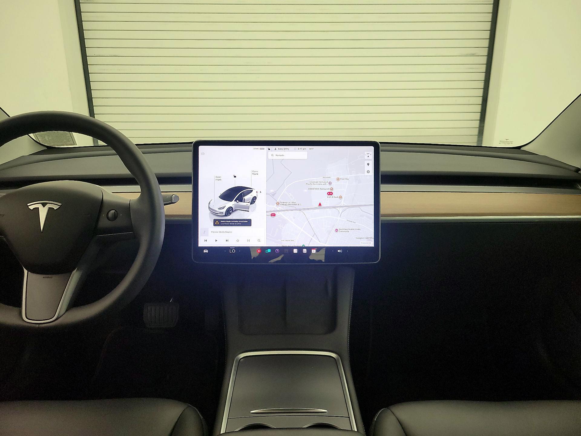 Thumbnail: 2023 Tesla Model 3 - 9