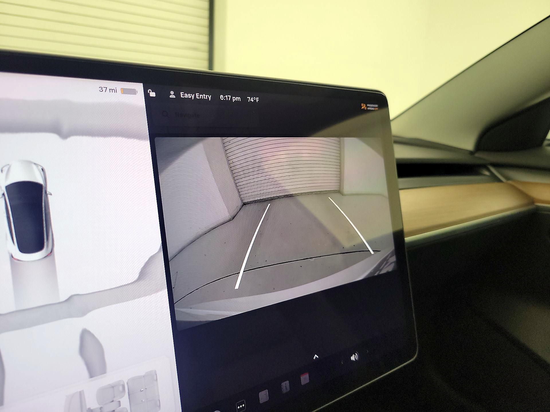 Thumbnail: 2023 Tesla Model 3 - 14