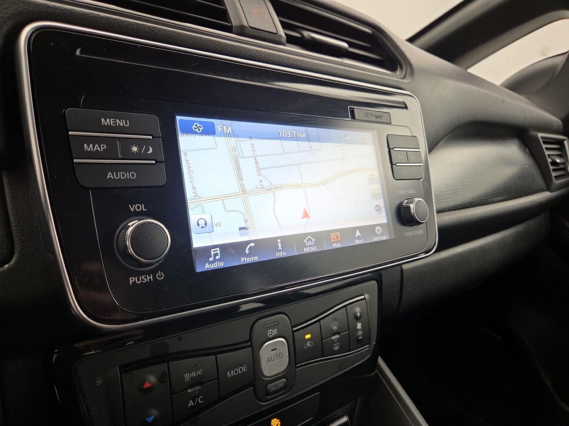 Thumbnail: 2019 Nissan Leaf - 14