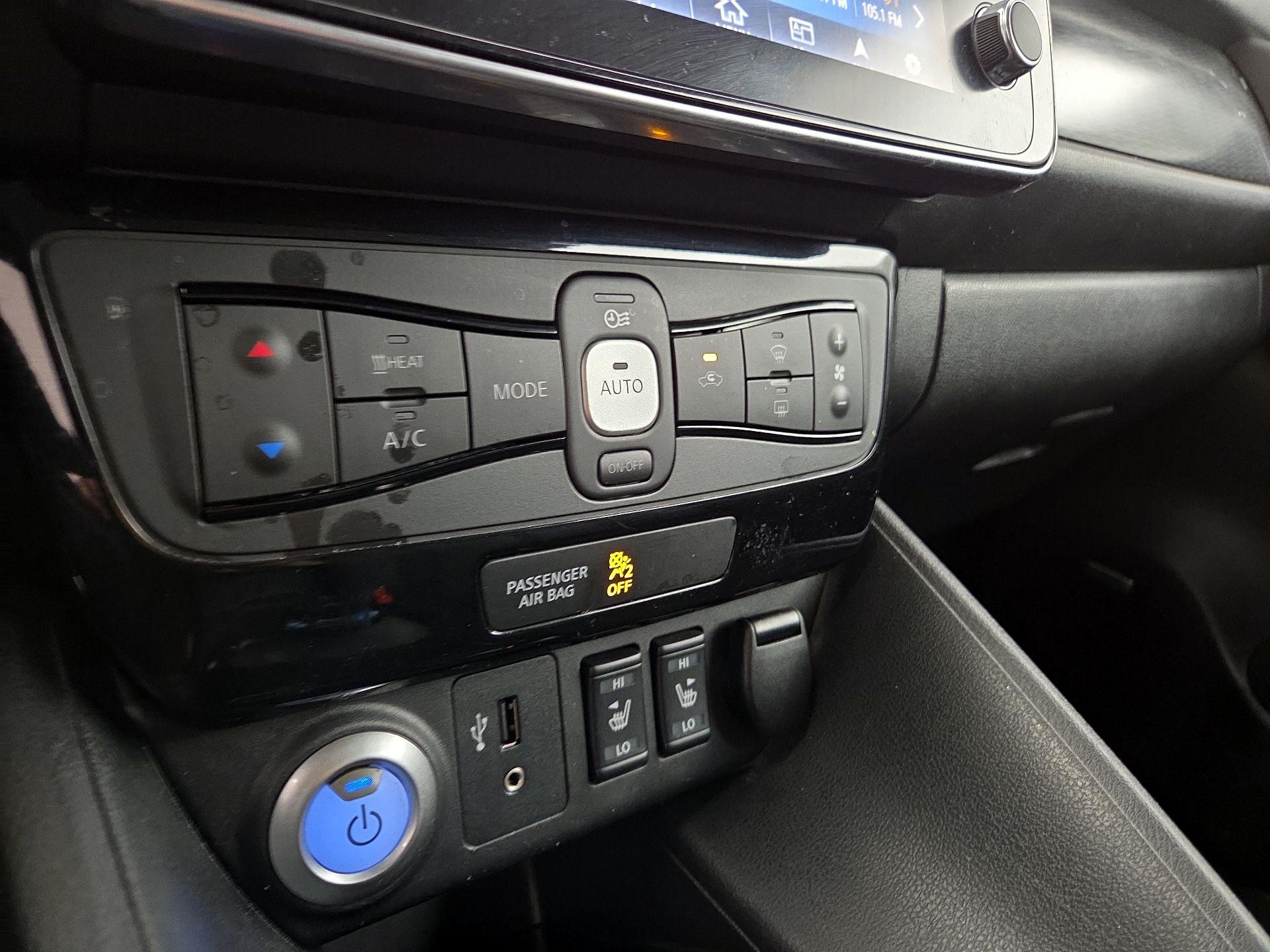 Thumbnail: 2019 Nissan Leaf - 17