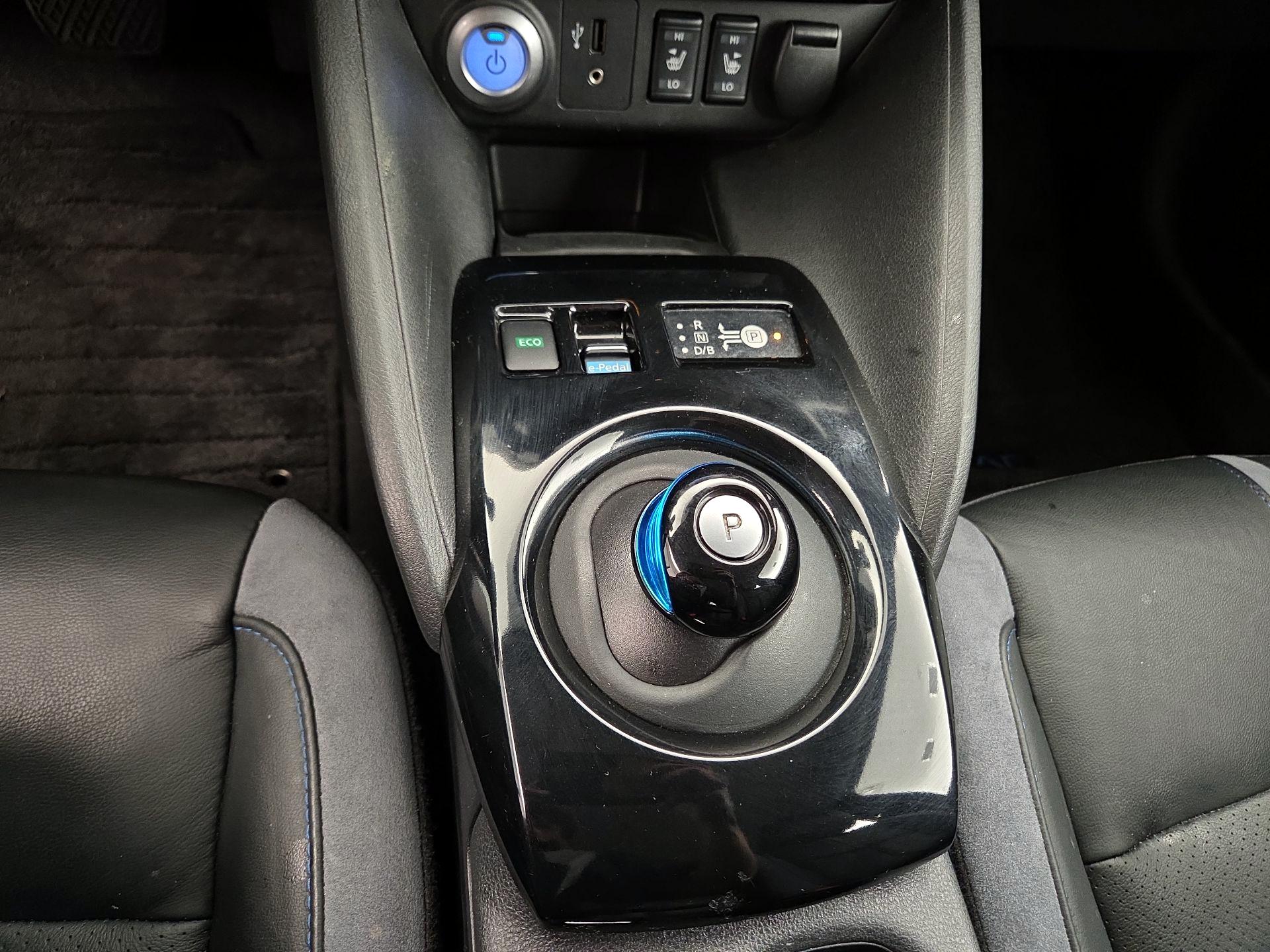 Thumbnail: 2019 Nissan Leaf - 18