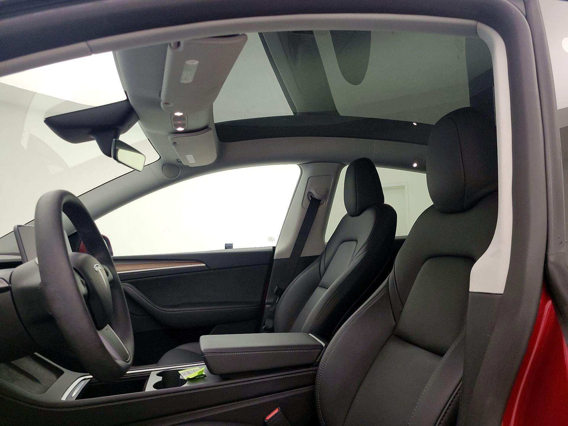 Thumbnail: 2024 Tesla Model Y - 18