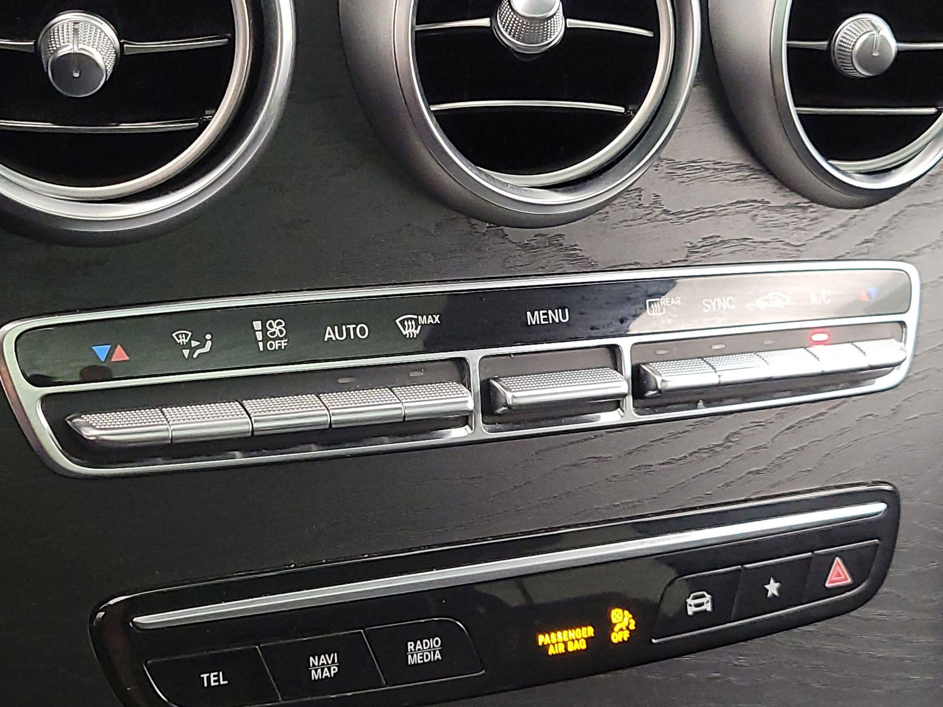 Thumbnail: 2021 Mercedes-Benz GL-Class - 17