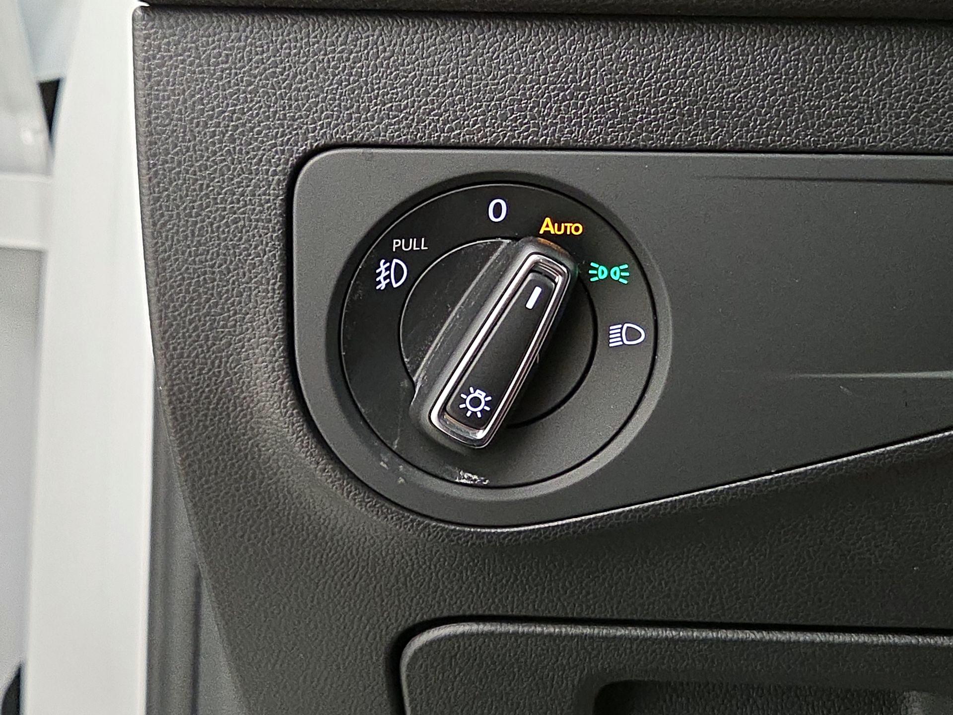 Thumbnail: 2019 Volkswagen Tiguan - 13