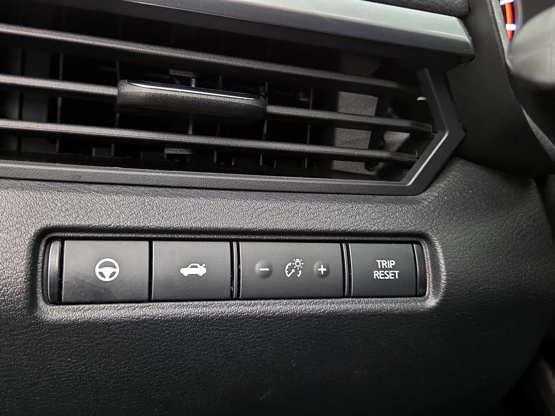 Thumbnail: 2019 Nissan Altima - 13