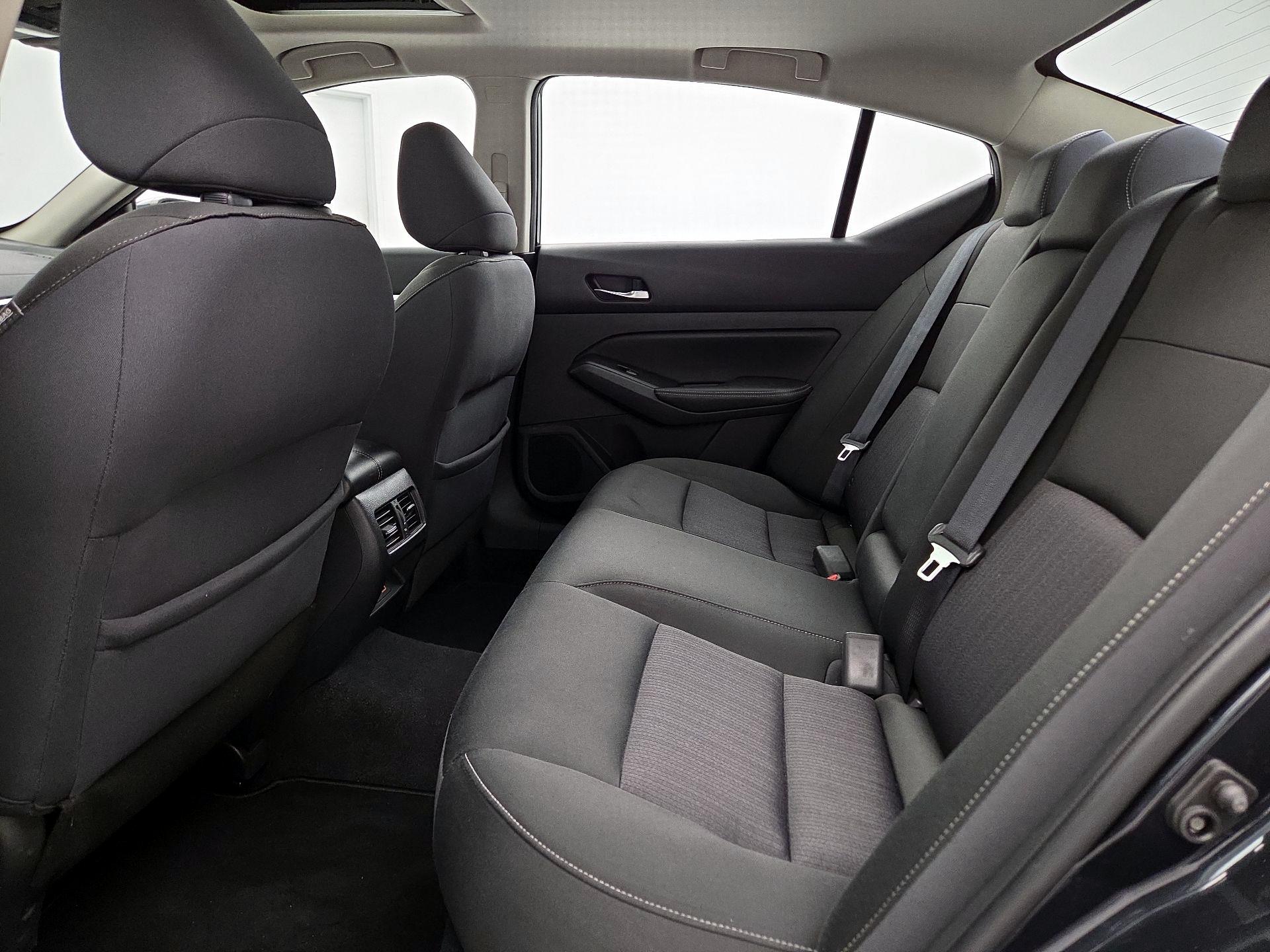 Thumbnail: 2019 Nissan Altima - 20