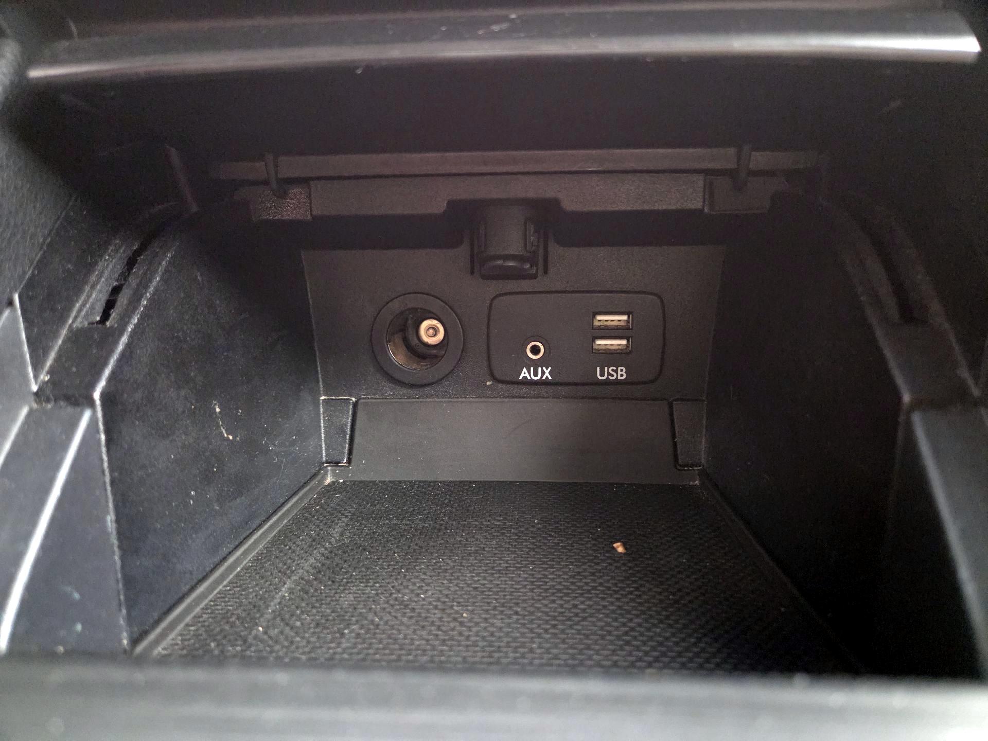 Thumbnail: 2015 Subaru Outback - 18