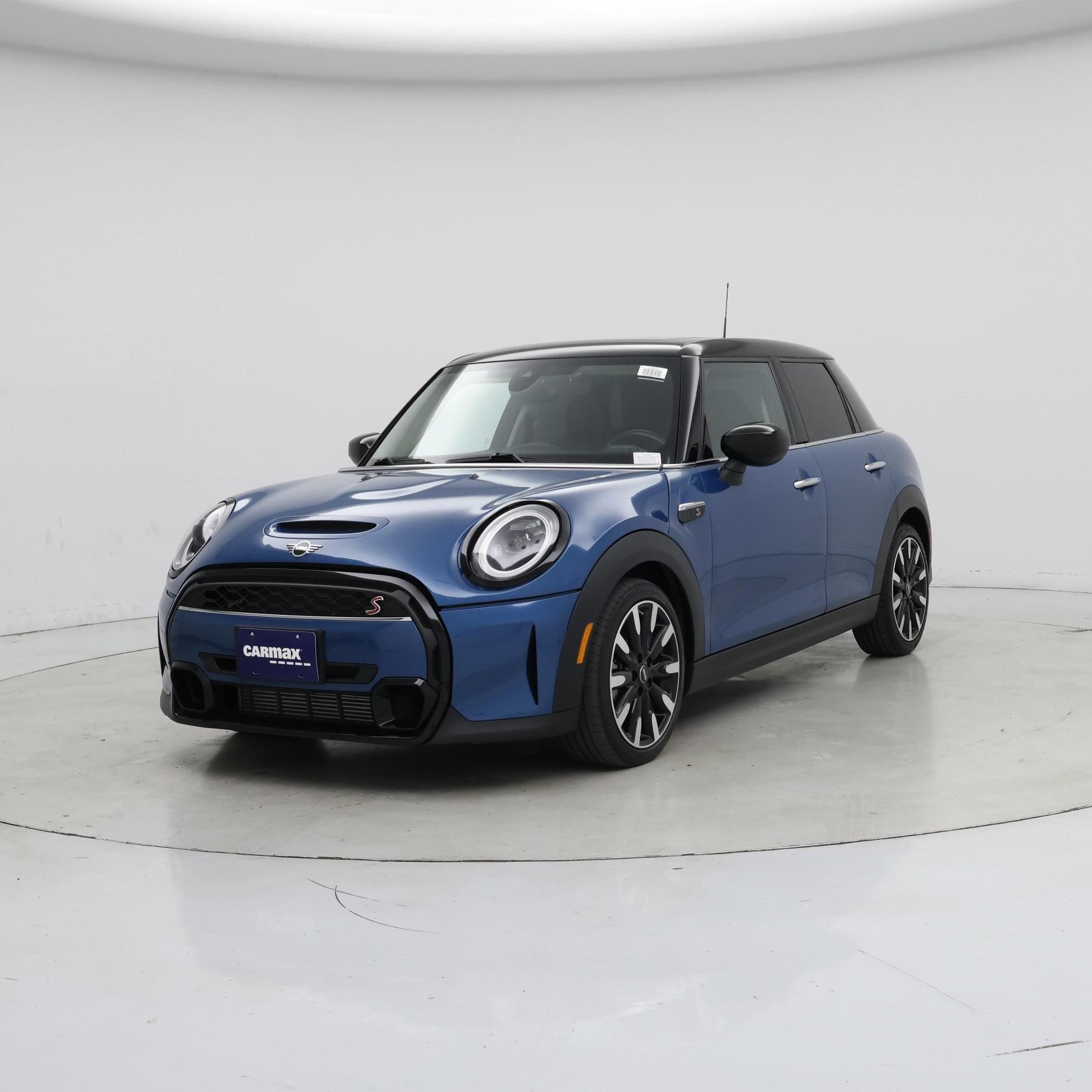 Thumbnail: 2022 MINI Cooper Hardtop - 4