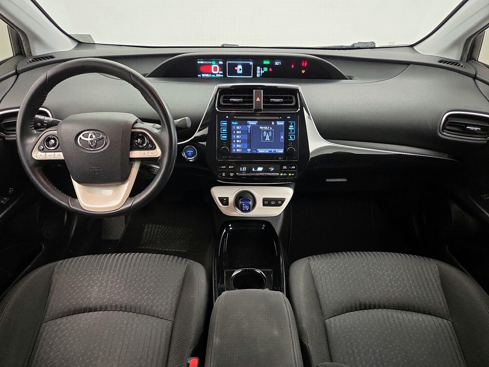 Thumbnail: 2017 Toyota Prius Prime - 9