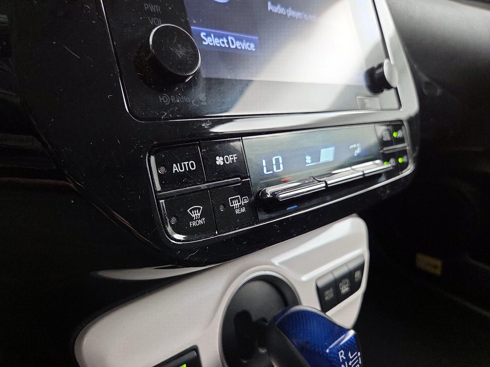 Thumbnail: 2017 Toyota Prius Prime - 16