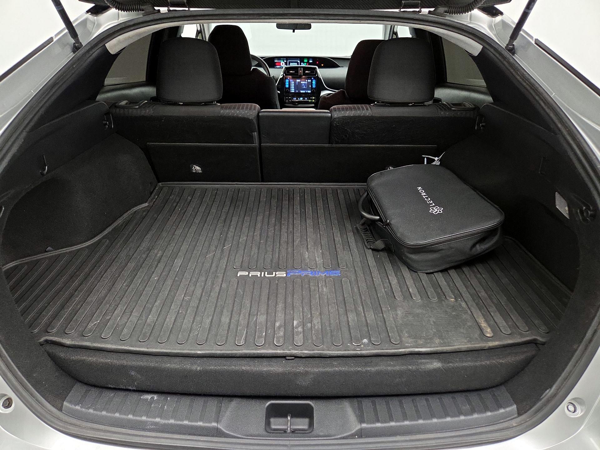 Thumbnail: 2017 Toyota Prius Prime - 20