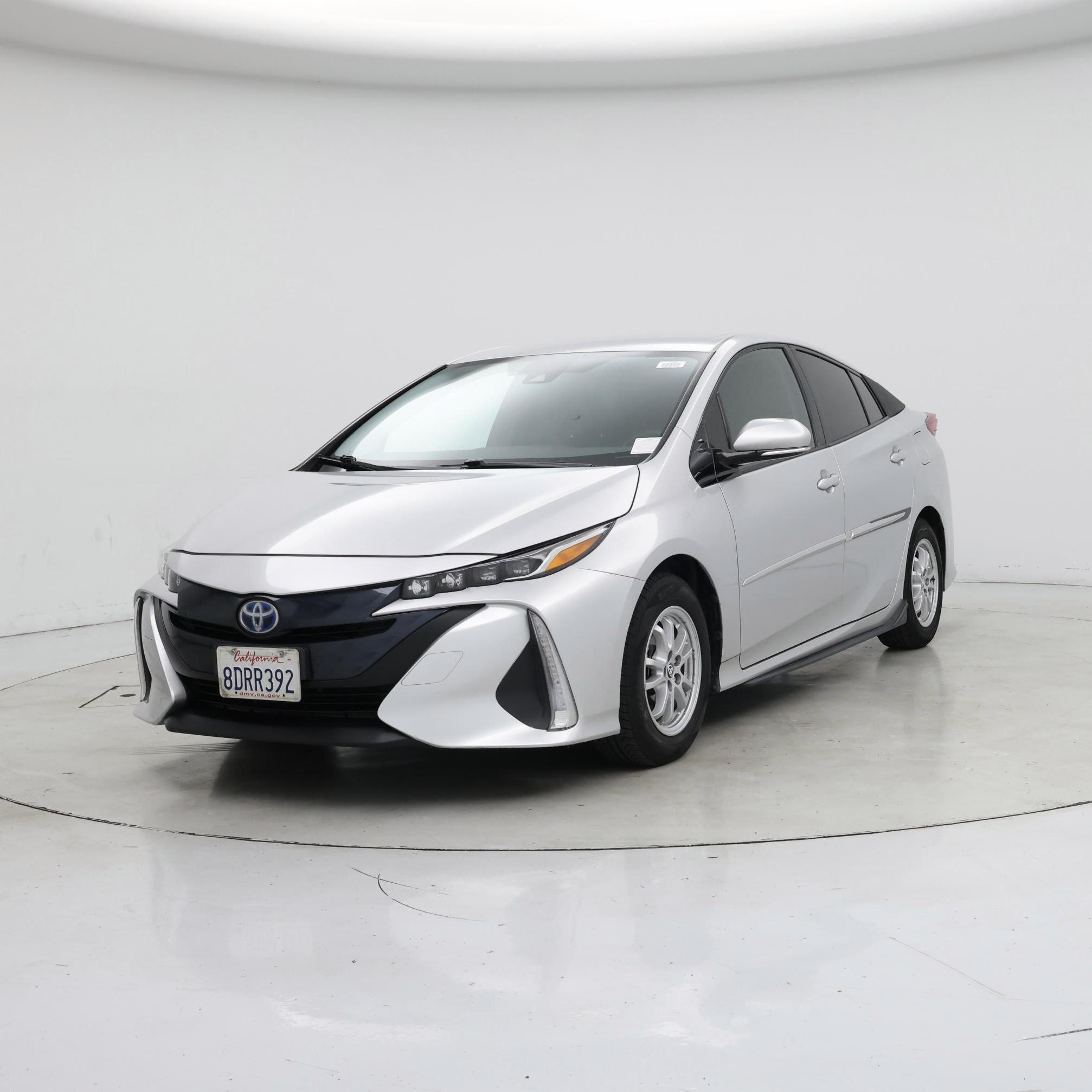 Thumbnail: 2017 Toyota Prius Prime - 4